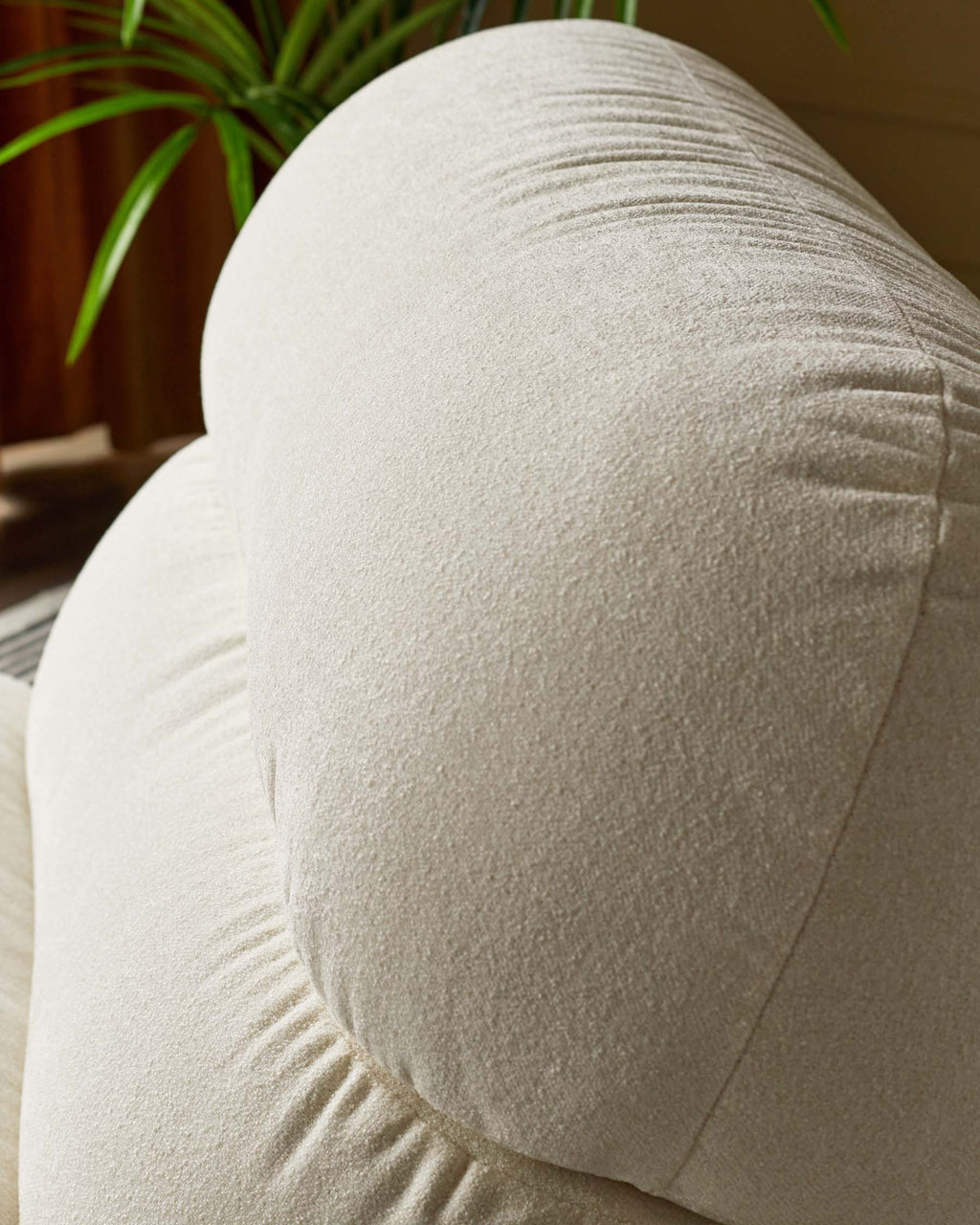 Fauteuil d'appoint à boucle ivoire Elijah