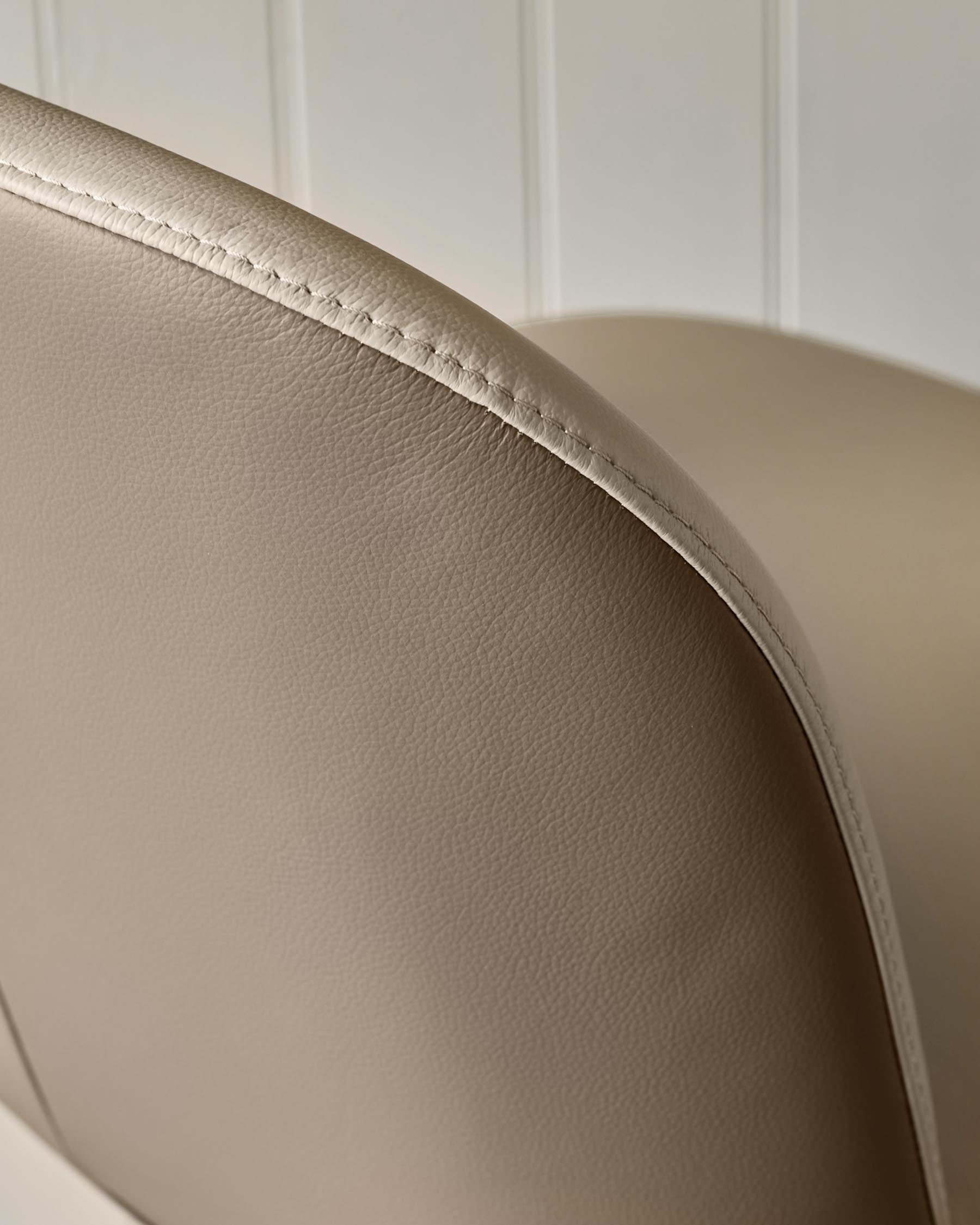 Tabouret de bar Emerson en cuir naturel et moka