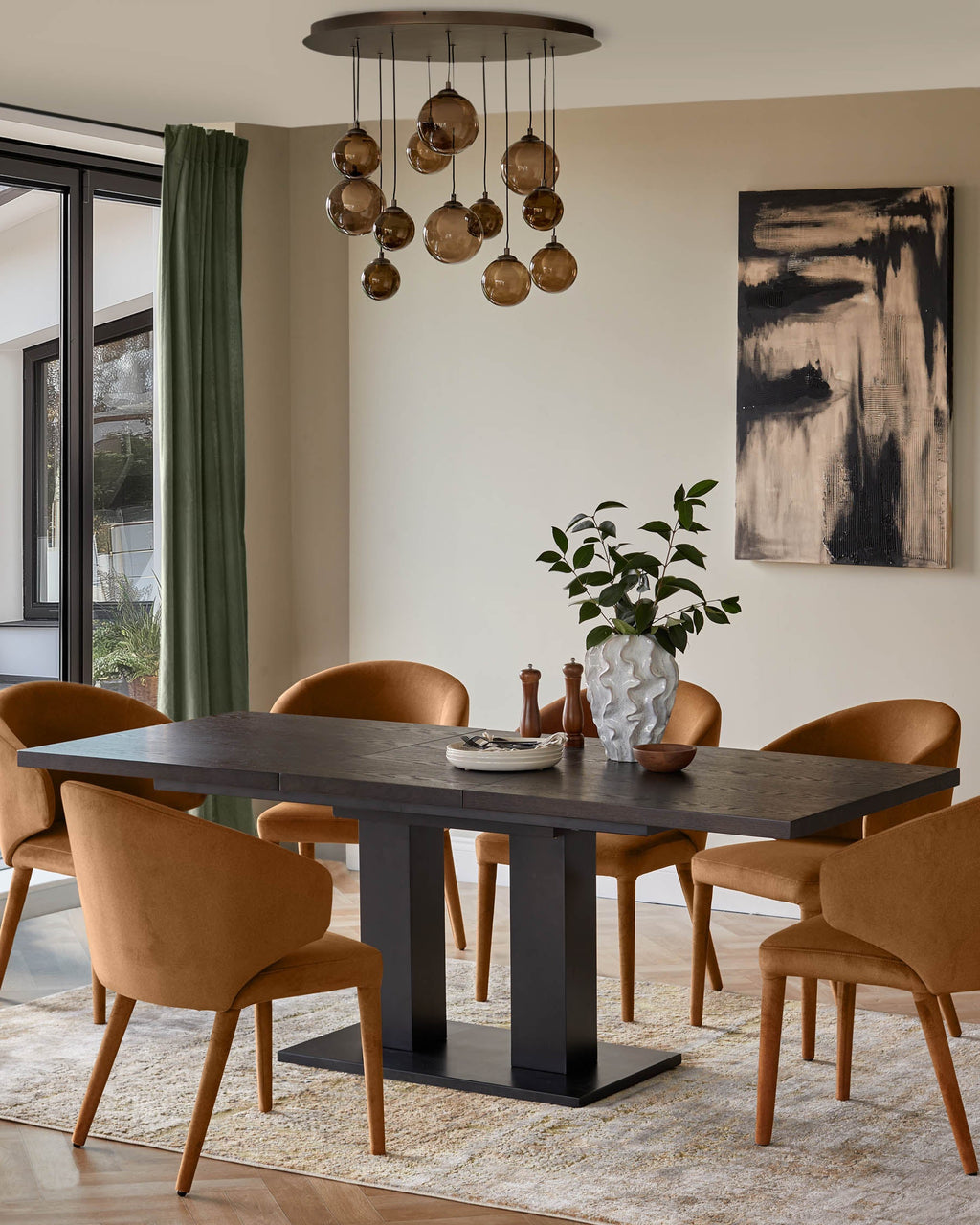 Chaise de salle à manger Ethan en tissu caramel