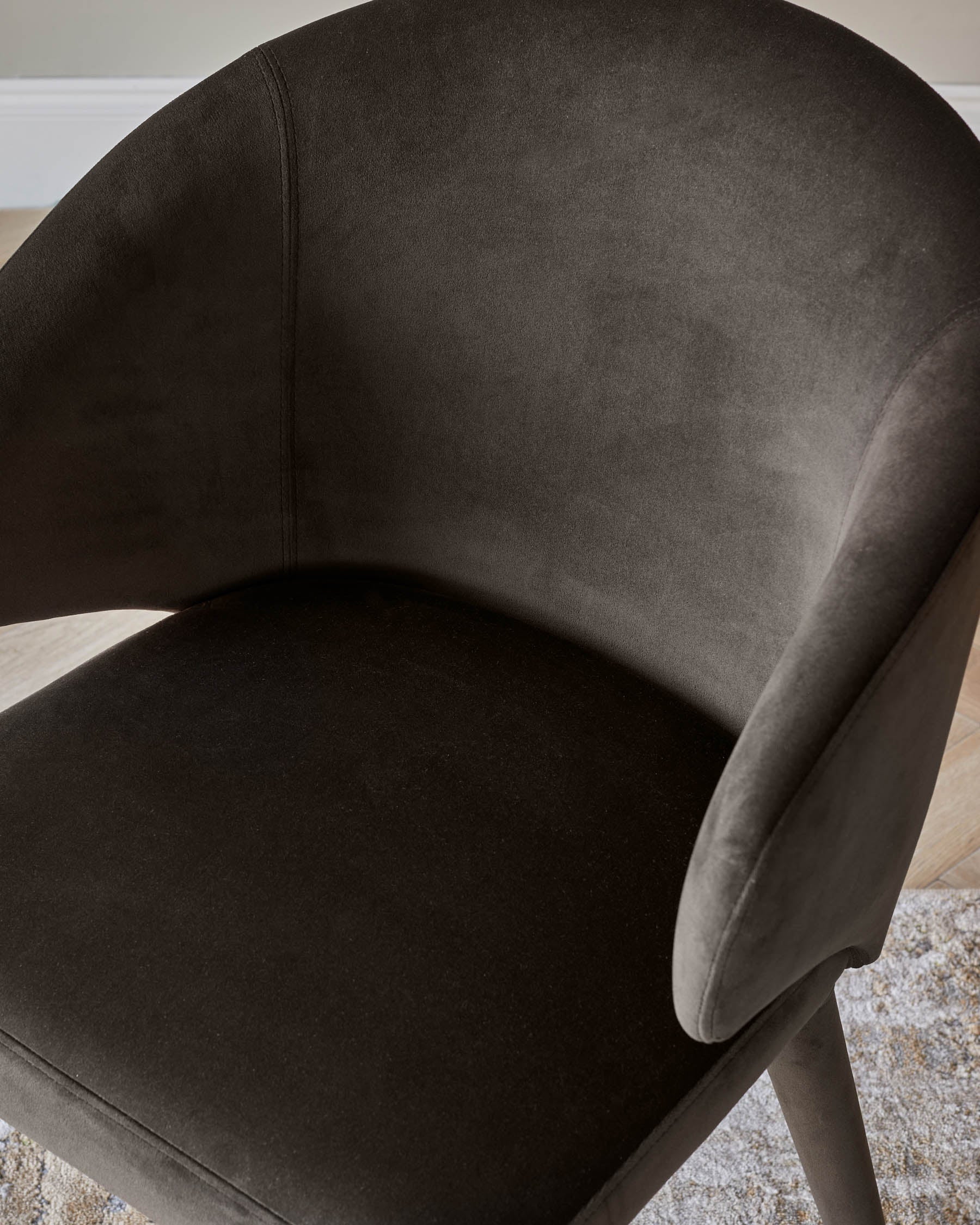 Chaise de salle à manger Ethan en velours moka foncé