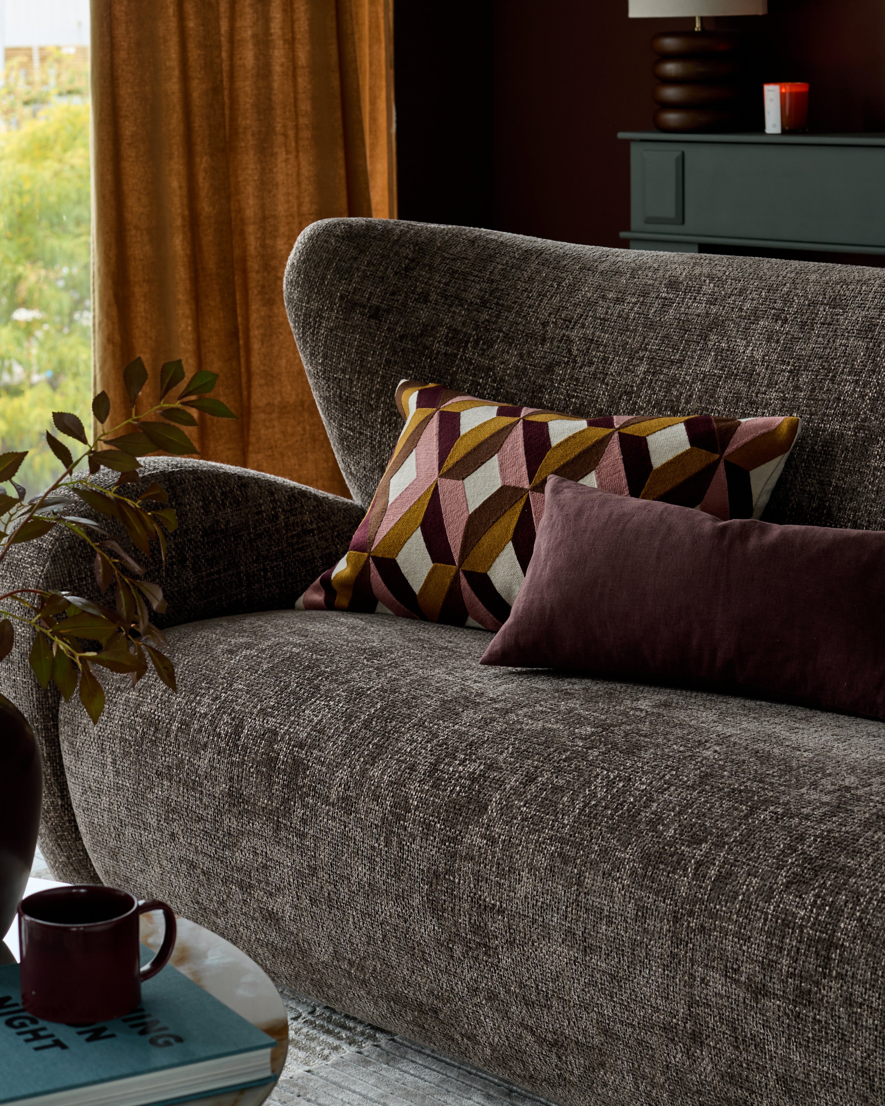 Canapé 2 places Evelyn en tissu moka