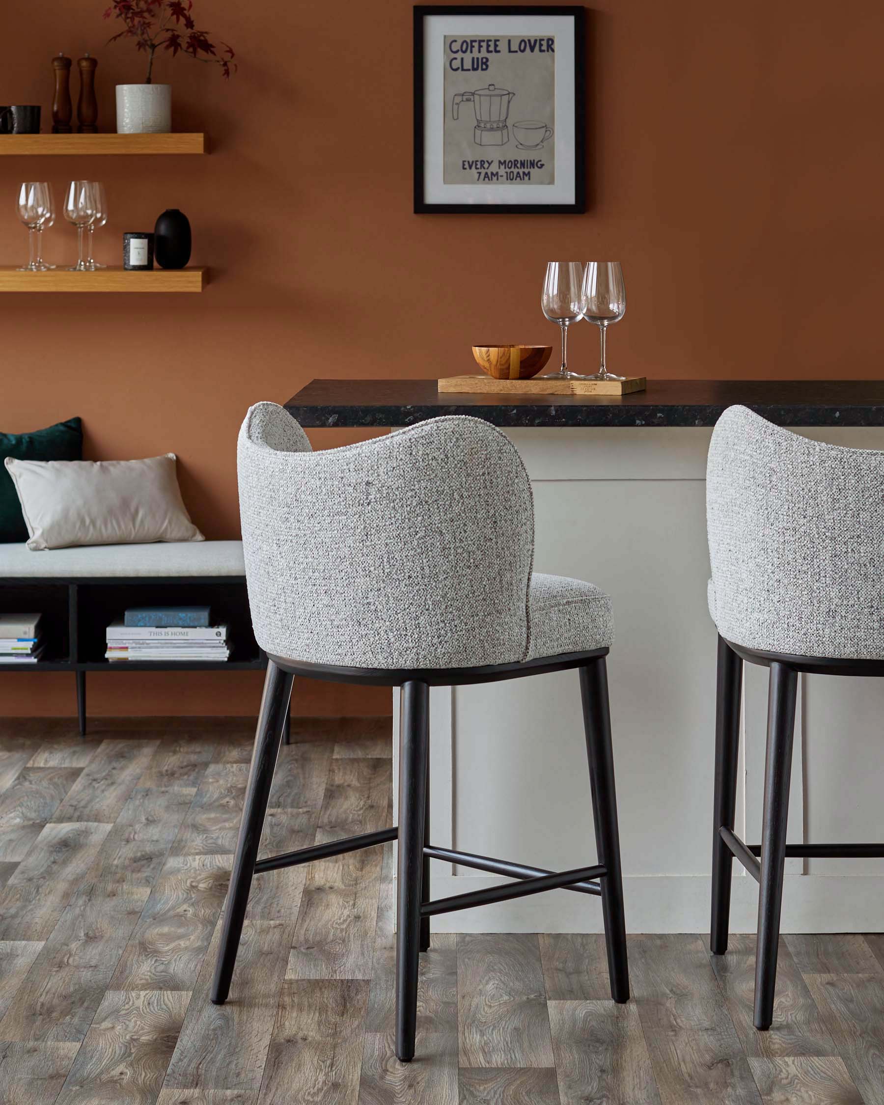 Tabouret de bar Evelyn en tissu gris sel et poivre