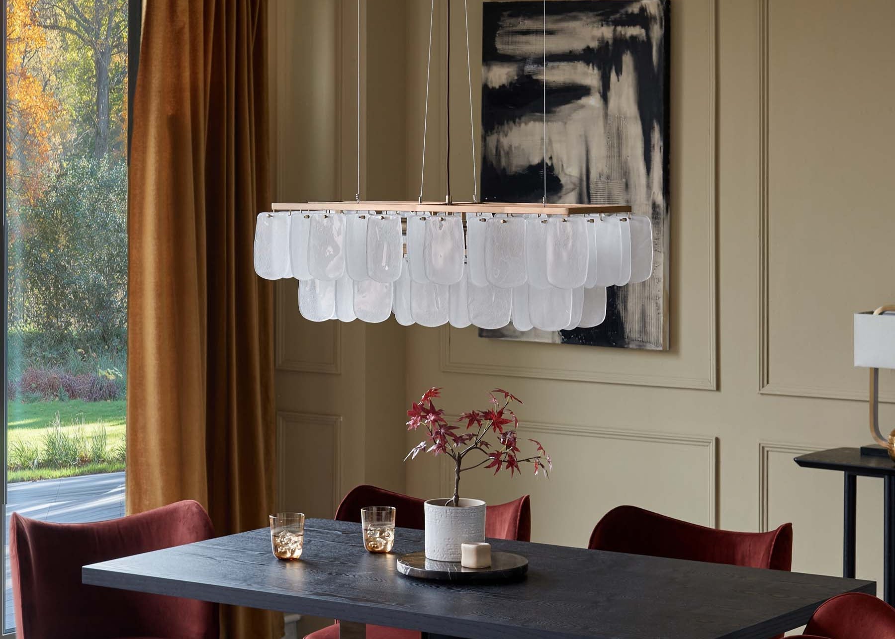 Chaise de salle à manger Evelyn en velours rouge caramel