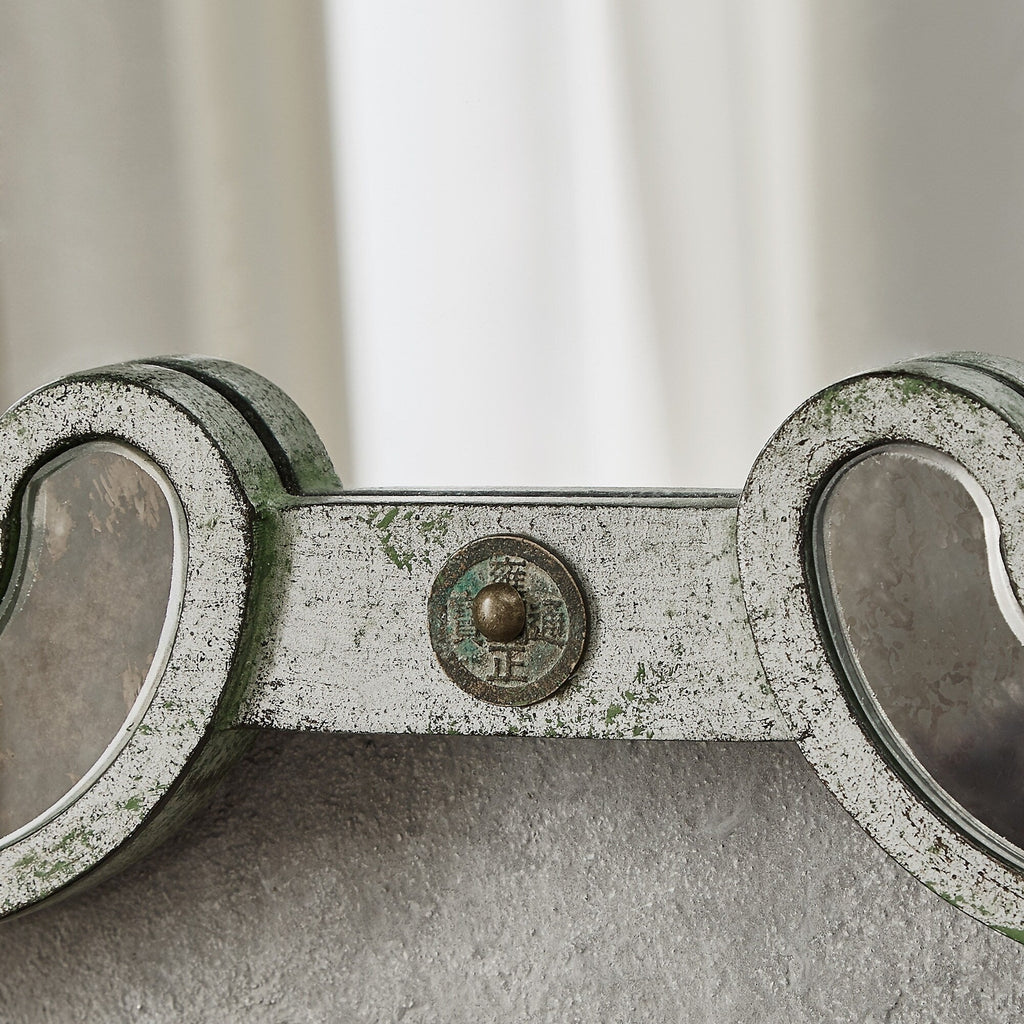 Miroir mural à panneaux argentés antiques Fantina par iNSPIRE Q Classic