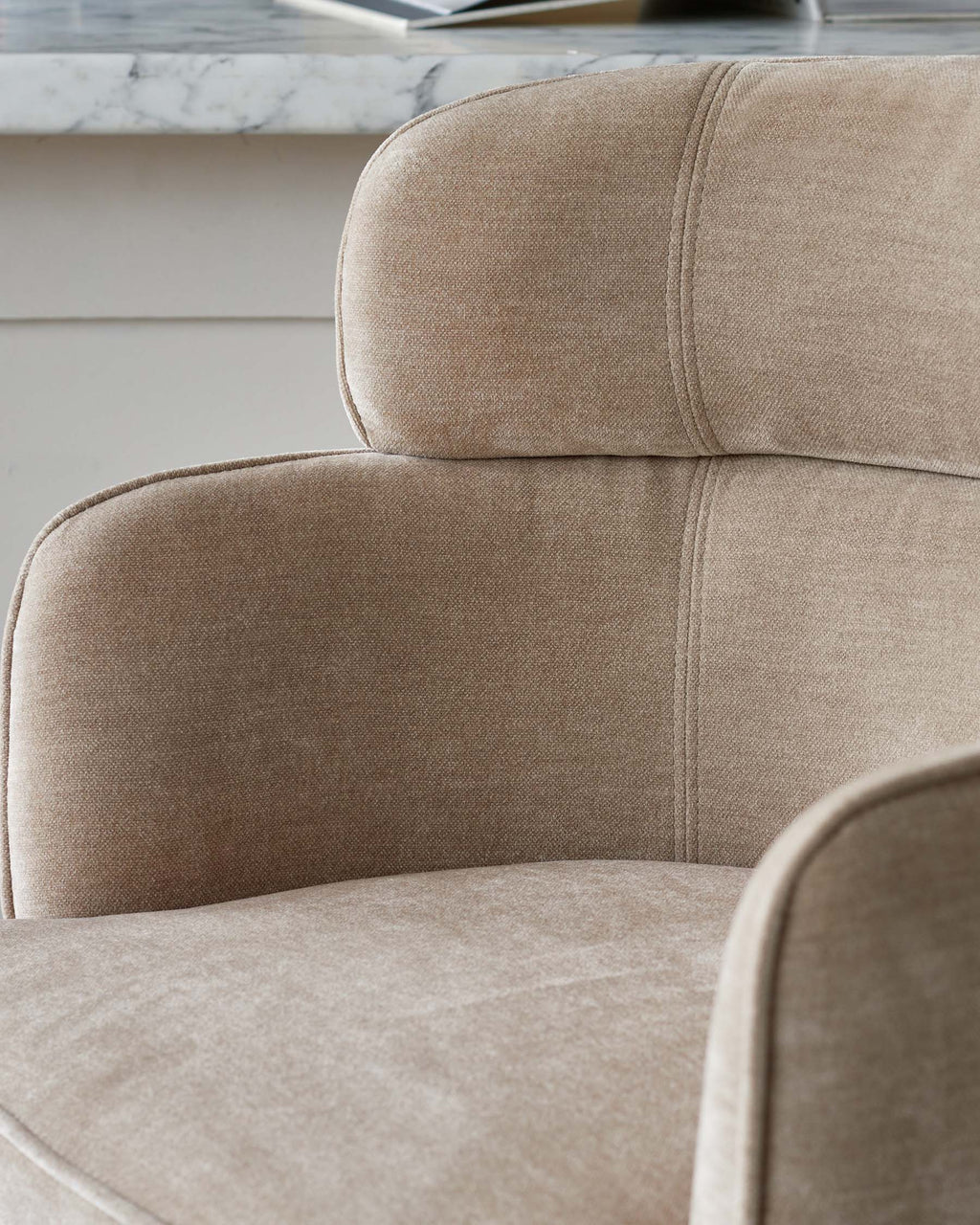 Tabouret de bar Felix en chenille champagne