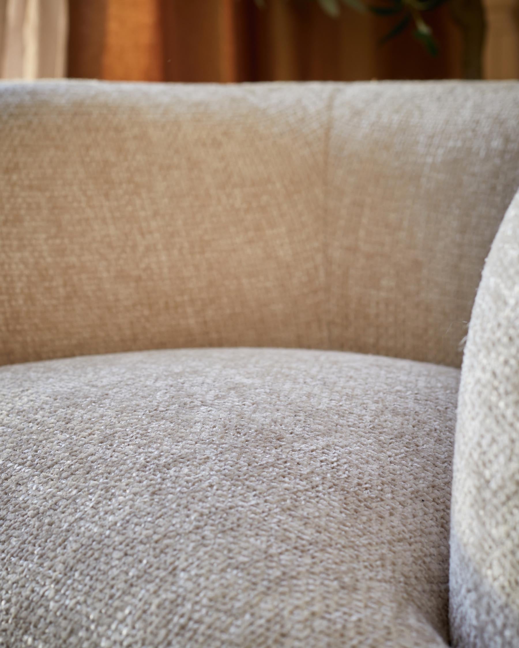 Fauteuil Florence en tissu naturel et bois foncé