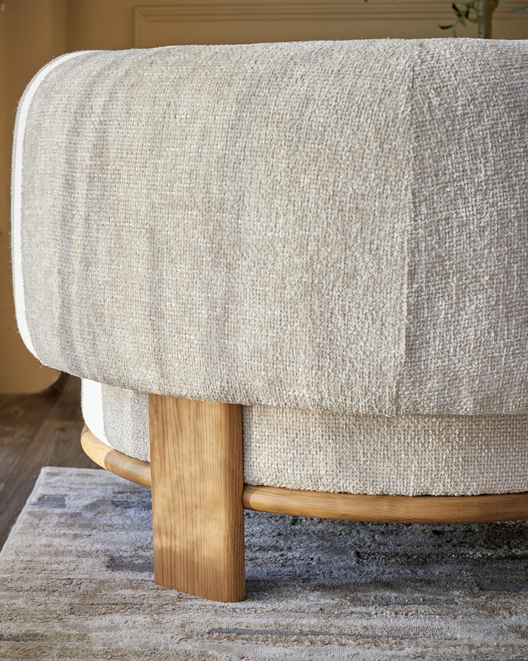 Fauteuil Florence en tissu naturel et bois clair