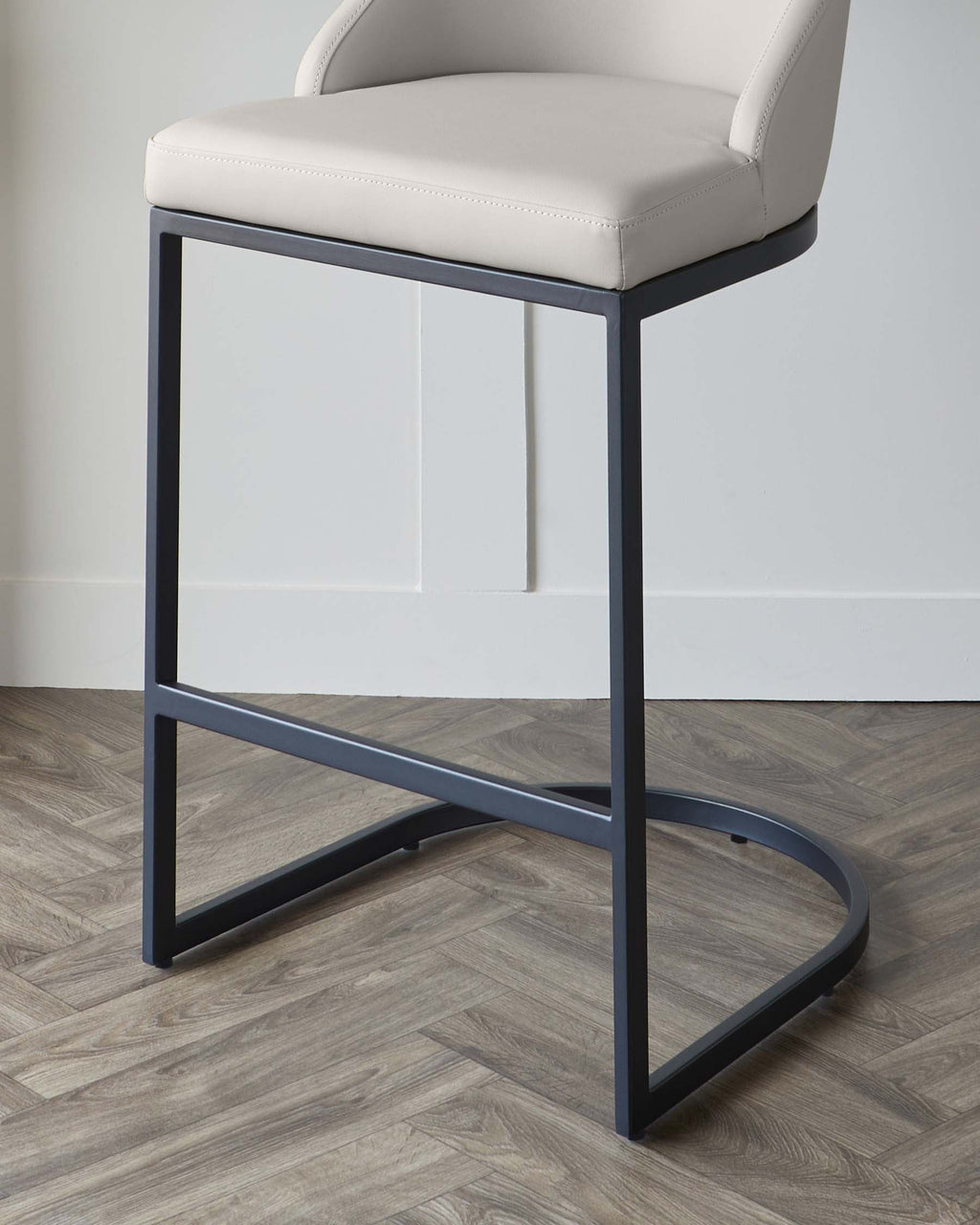 Tabouret de bar Form en similicuir gris clair