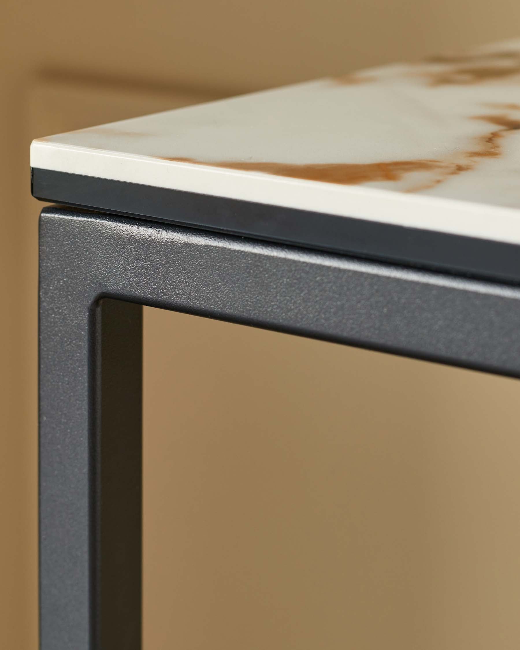 petite console en céramique naturelle de Géorgie