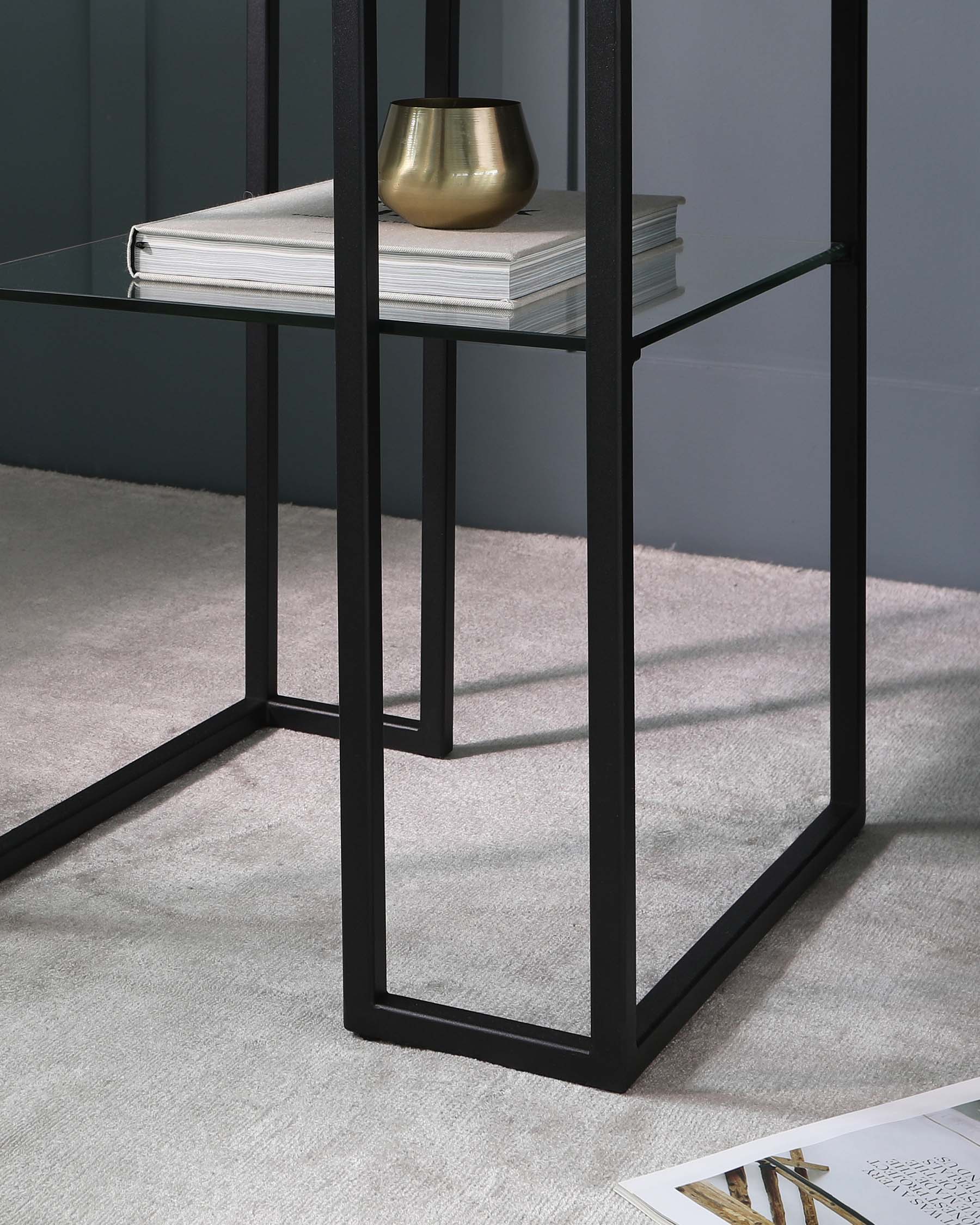 Table d'appoint en céramique marbrée blanche de Géorgie