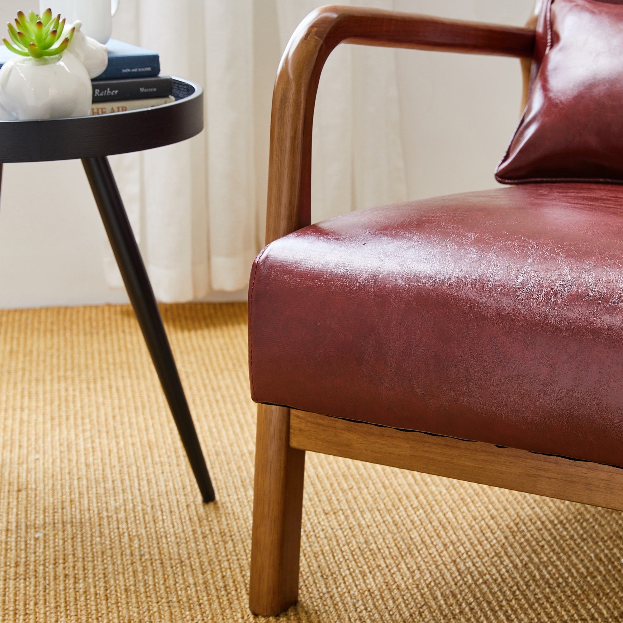 Fauteuil d'appoint moderne en cuir synthétique Glitzhome 30,75 po de hauteur, style milieu de siècle, avec coussin – 25,75 po de largeur x 33,75 po de profondeur x 30,75 po de hauteur