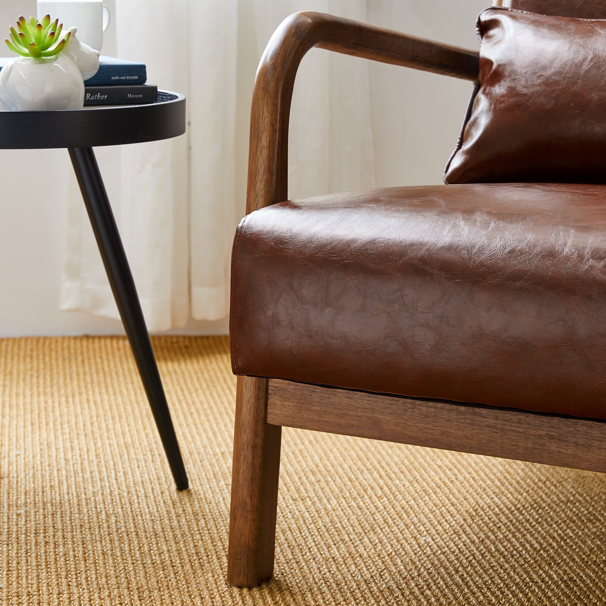 Fauteuil d'appoint moderne en cuir synthétique Glitzhome 30,75 po de hauteur, style milieu de siècle, avec coussin – 25,75 po de largeur x 33,75 po de profondeur x 30,75 po de hauteur