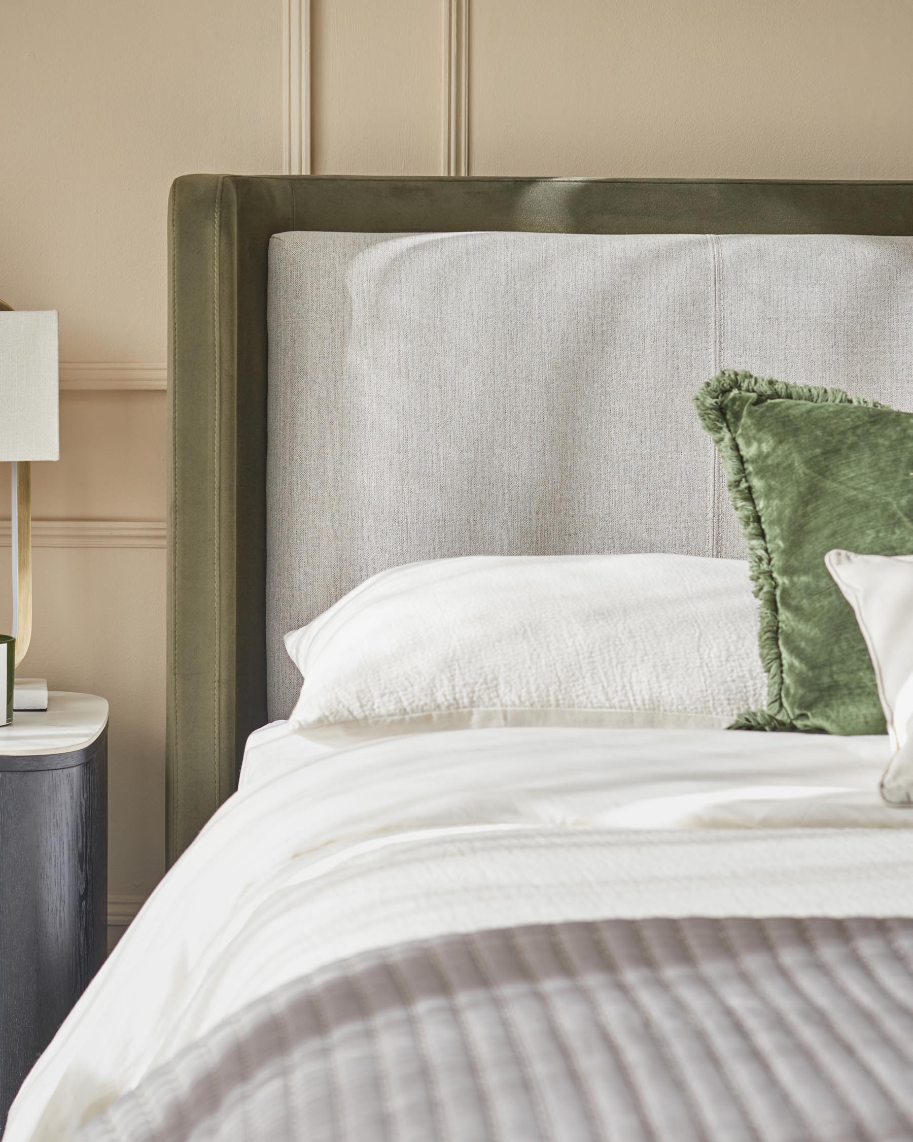 Lit coffre super king Grove en tissu naturel et velours vert olive