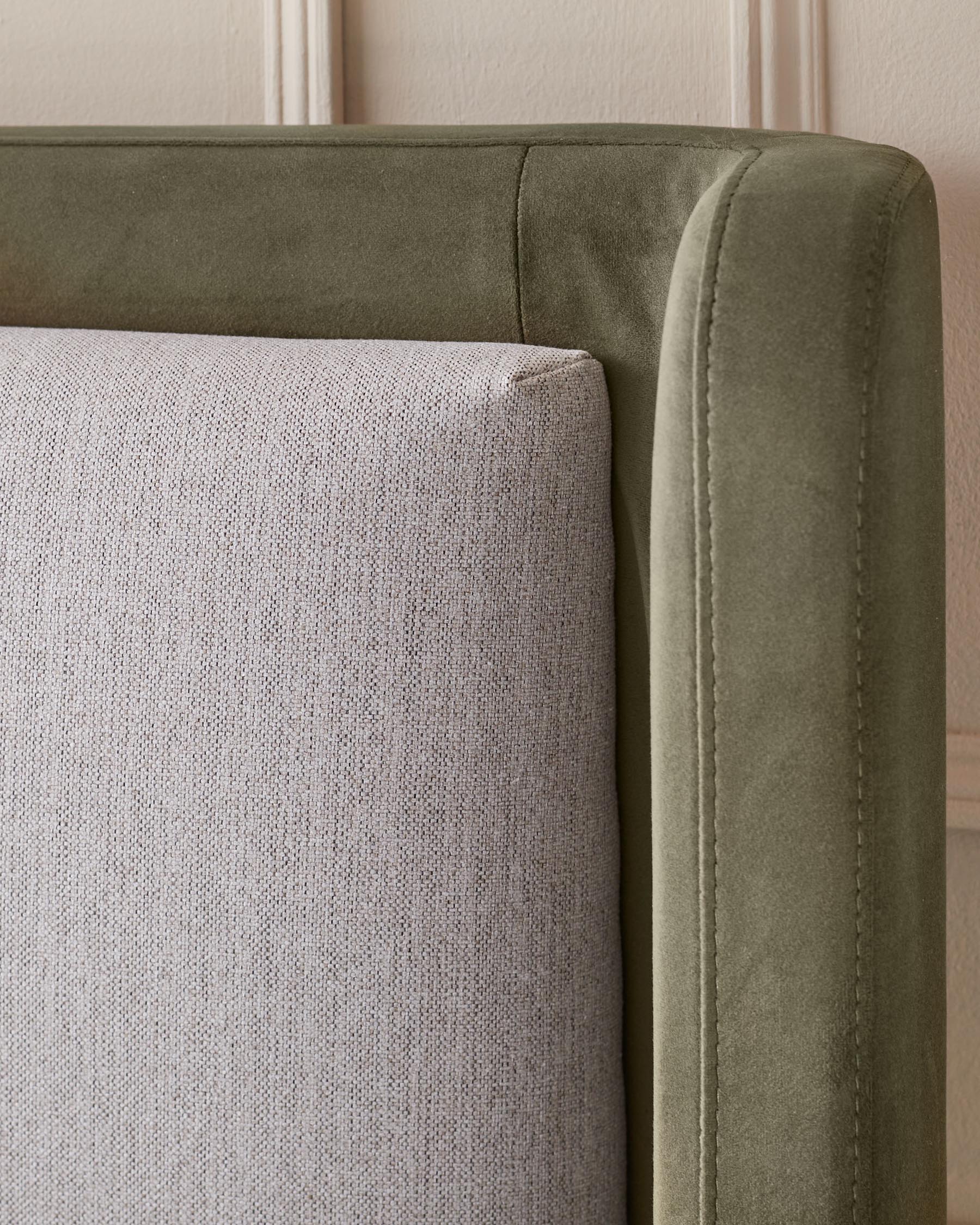 Lit coffre super king Grove en tissu naturel et velours vert olive