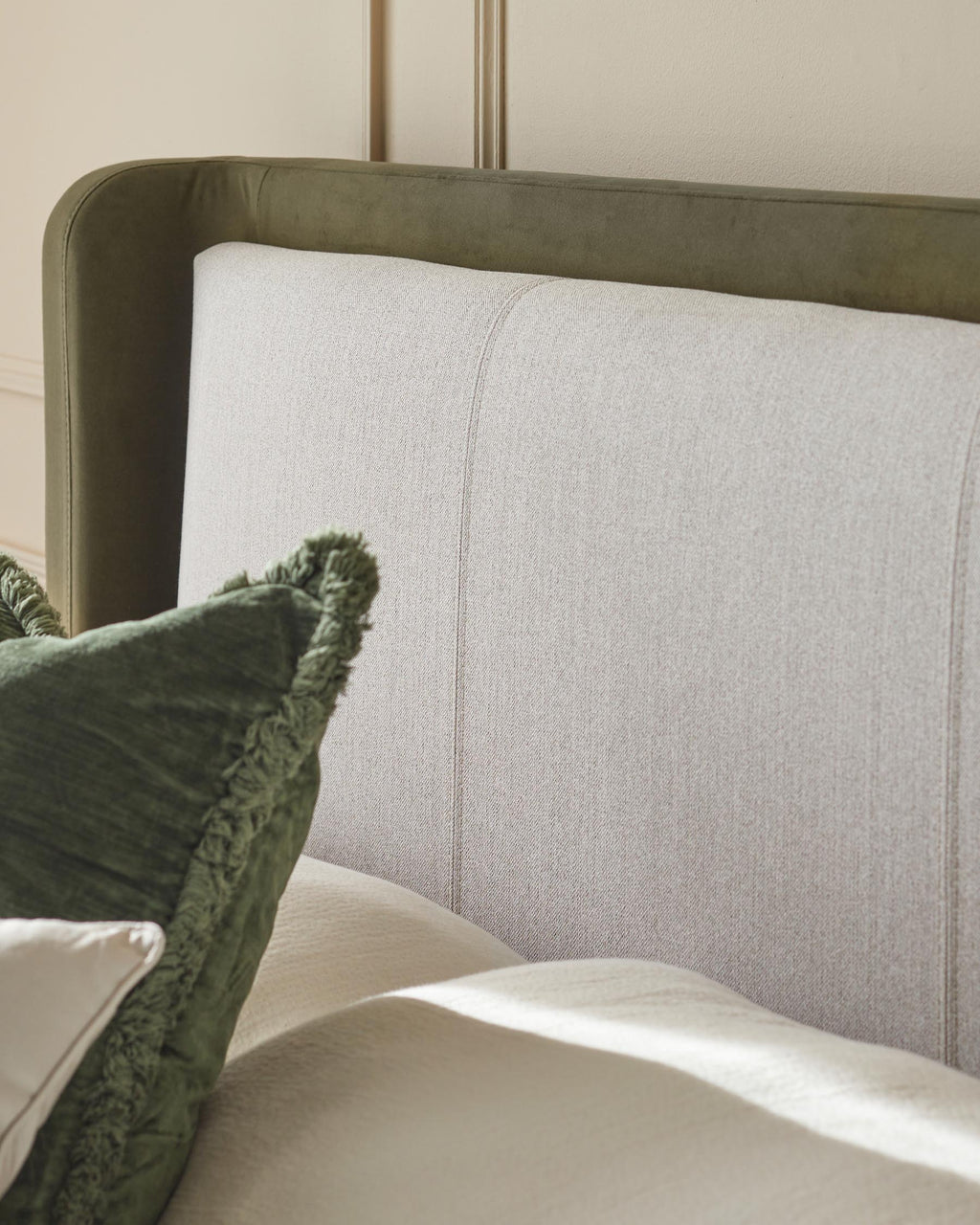 Lit coffre ottoman king size Grove en tissu naturel et velours vert olive