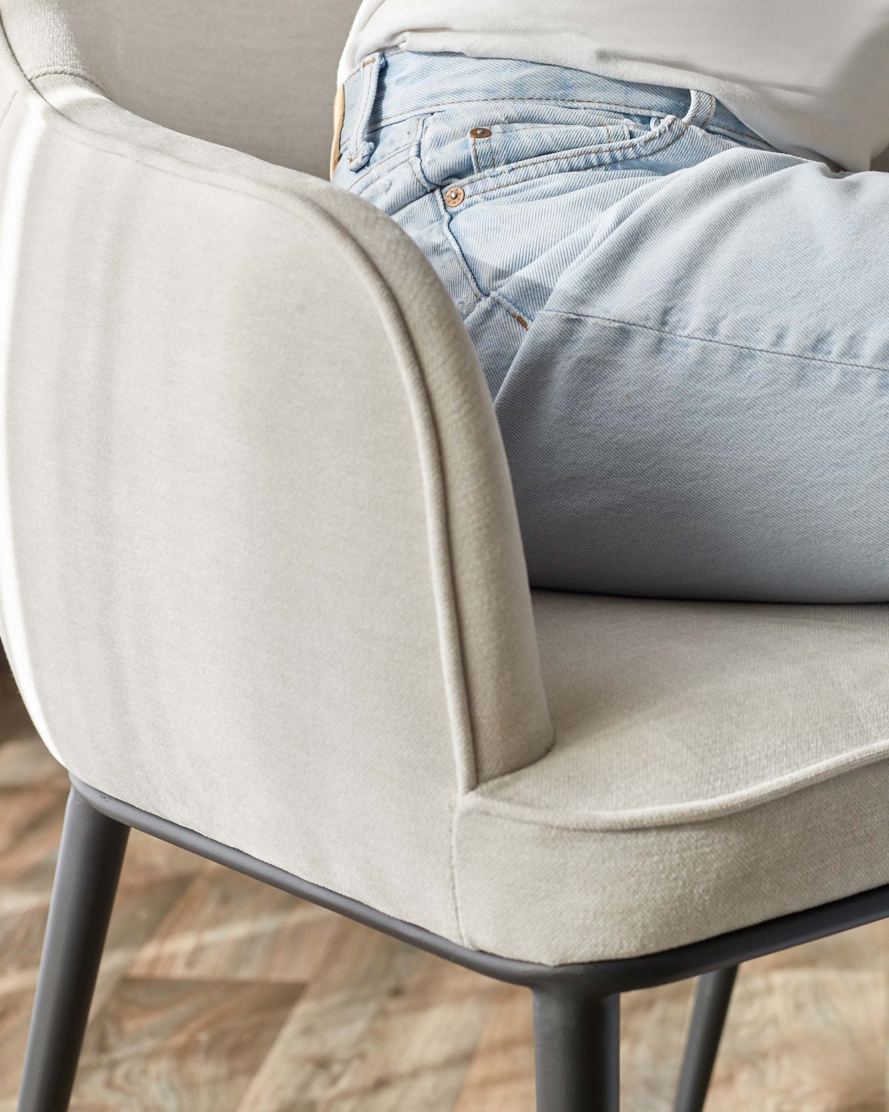 Chaise de salle à manger Harley en chenille gris naturel