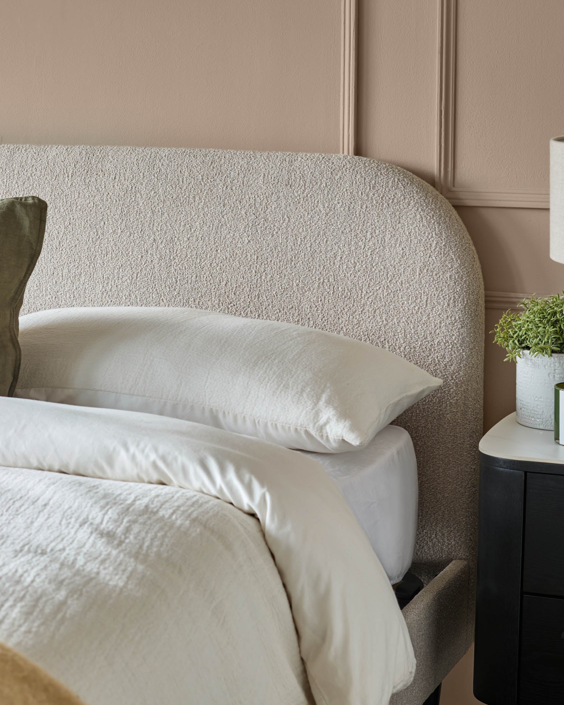 Lit king-size Hampton en bouclette douce naturelle