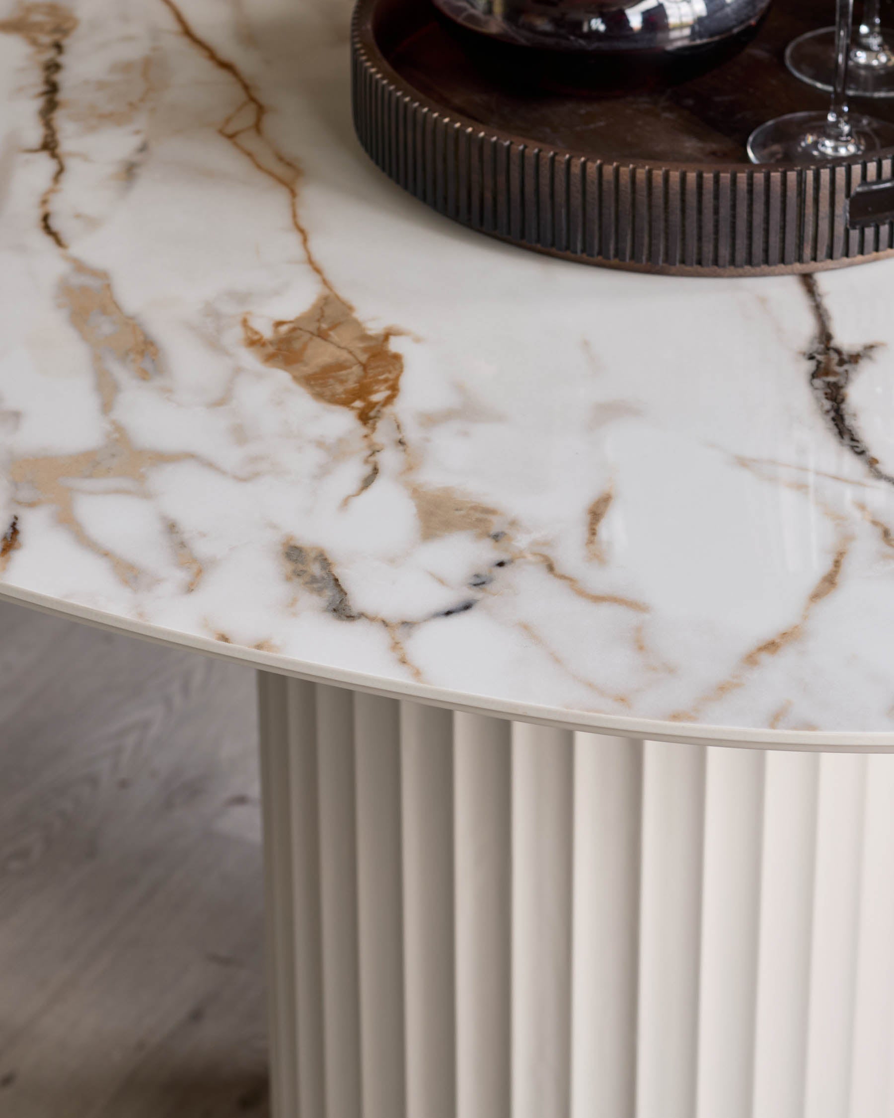 Table à manger Hanne en céramique naturelle 6 places