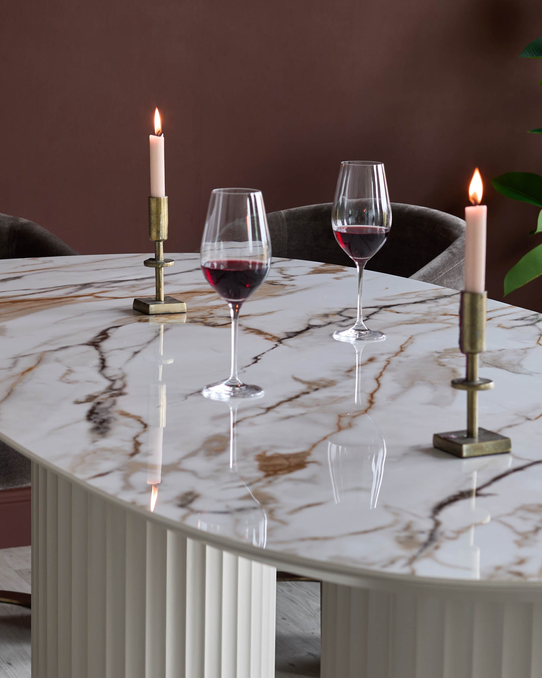 Table à manger Hanne en céramique naturelle 6 places