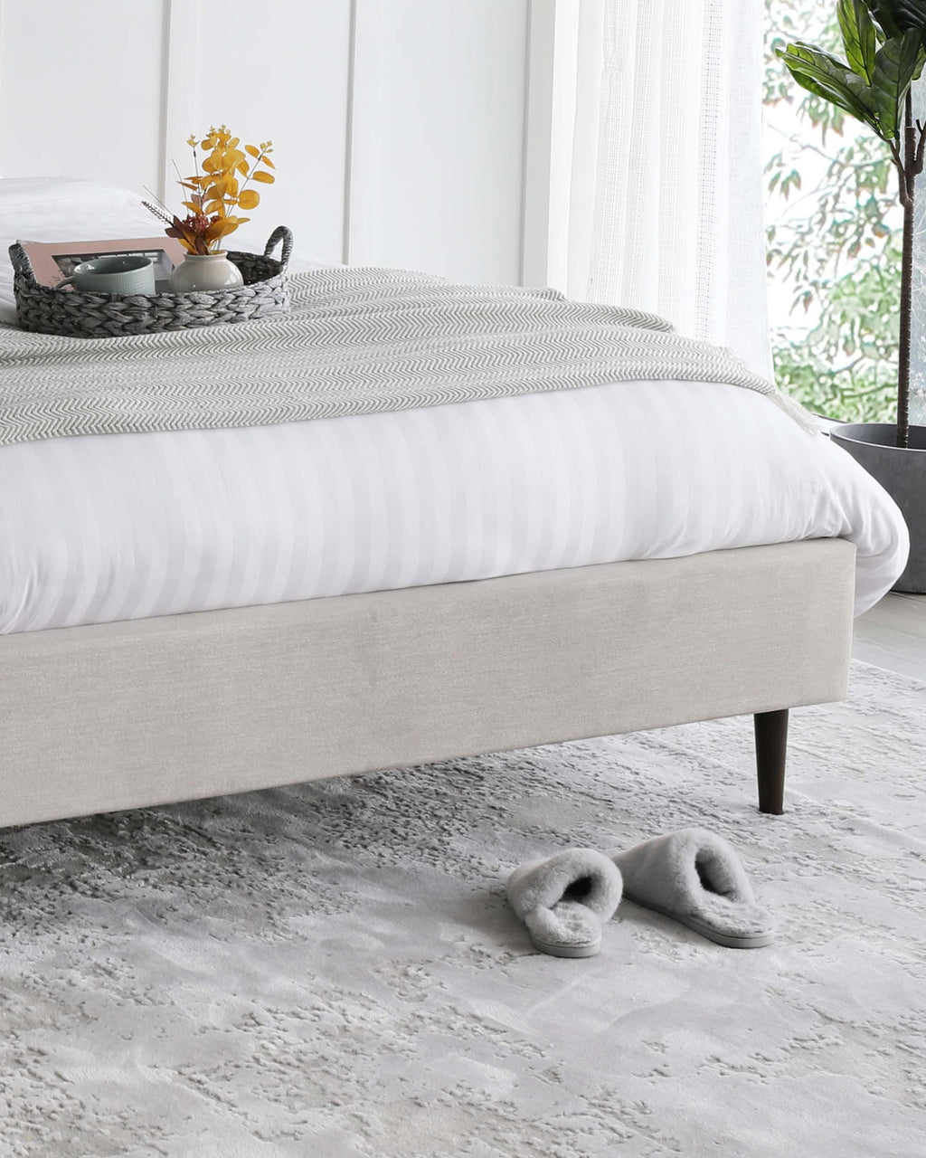 Lit double en tissu gris clair Harlow