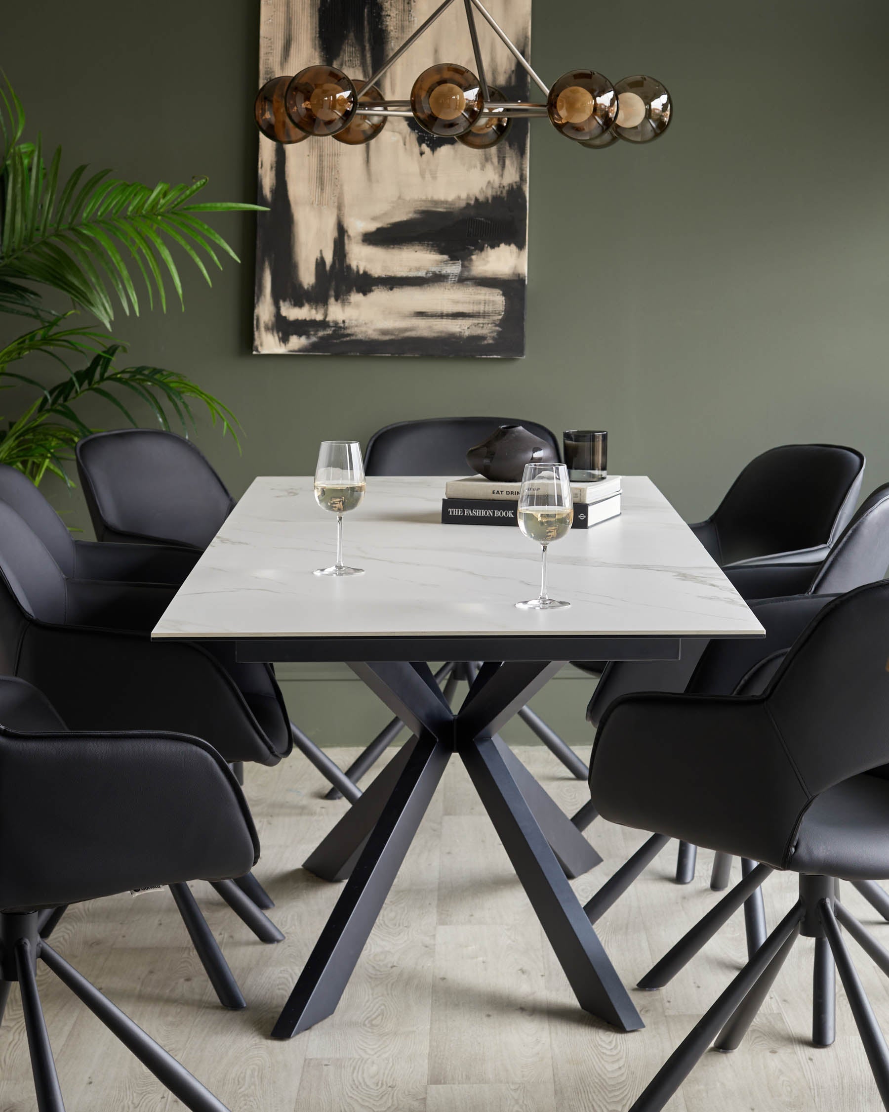 Table de salle à manger extensible Hayden en céramique blanche, 8 à 10 places