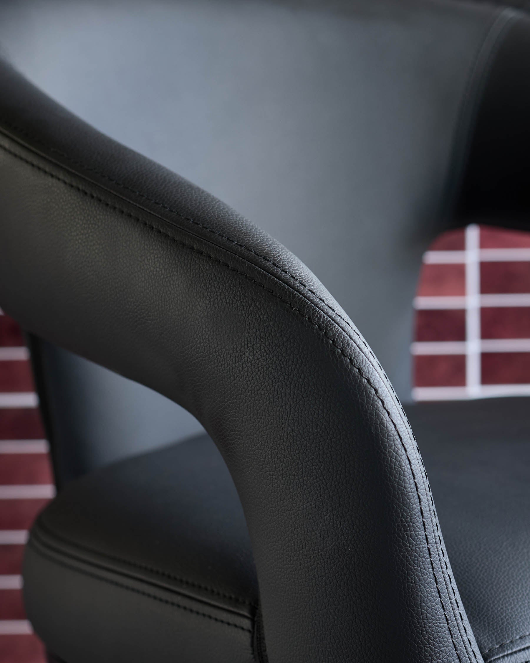 Tabouret de bar Heath en similicuir noir