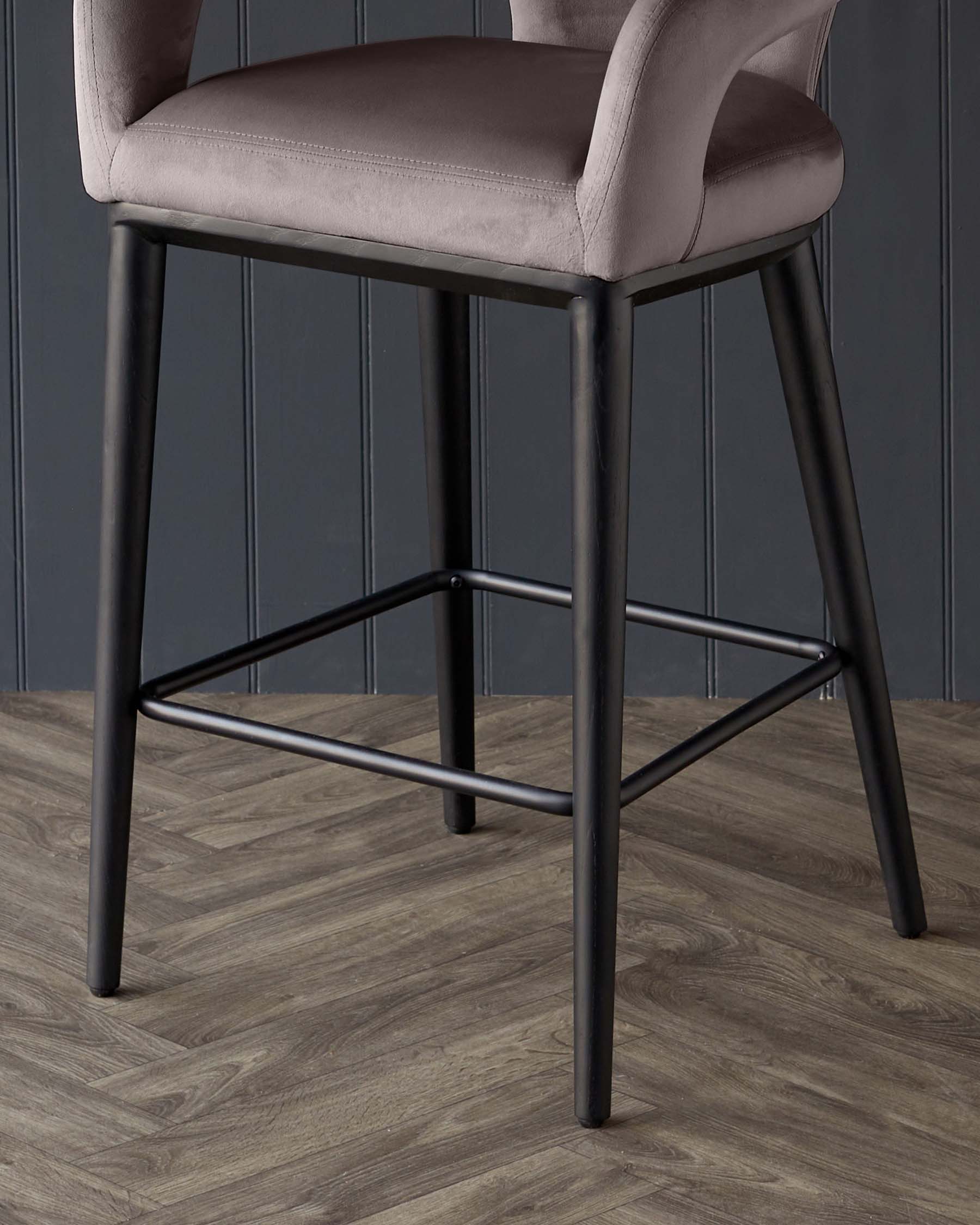 Tabouret de bar Heath Mocha en velours peluche et bois noir