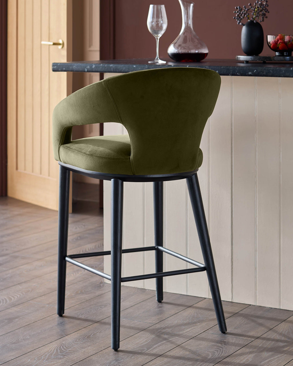 Tabouret de bar Heath en velours vert olive