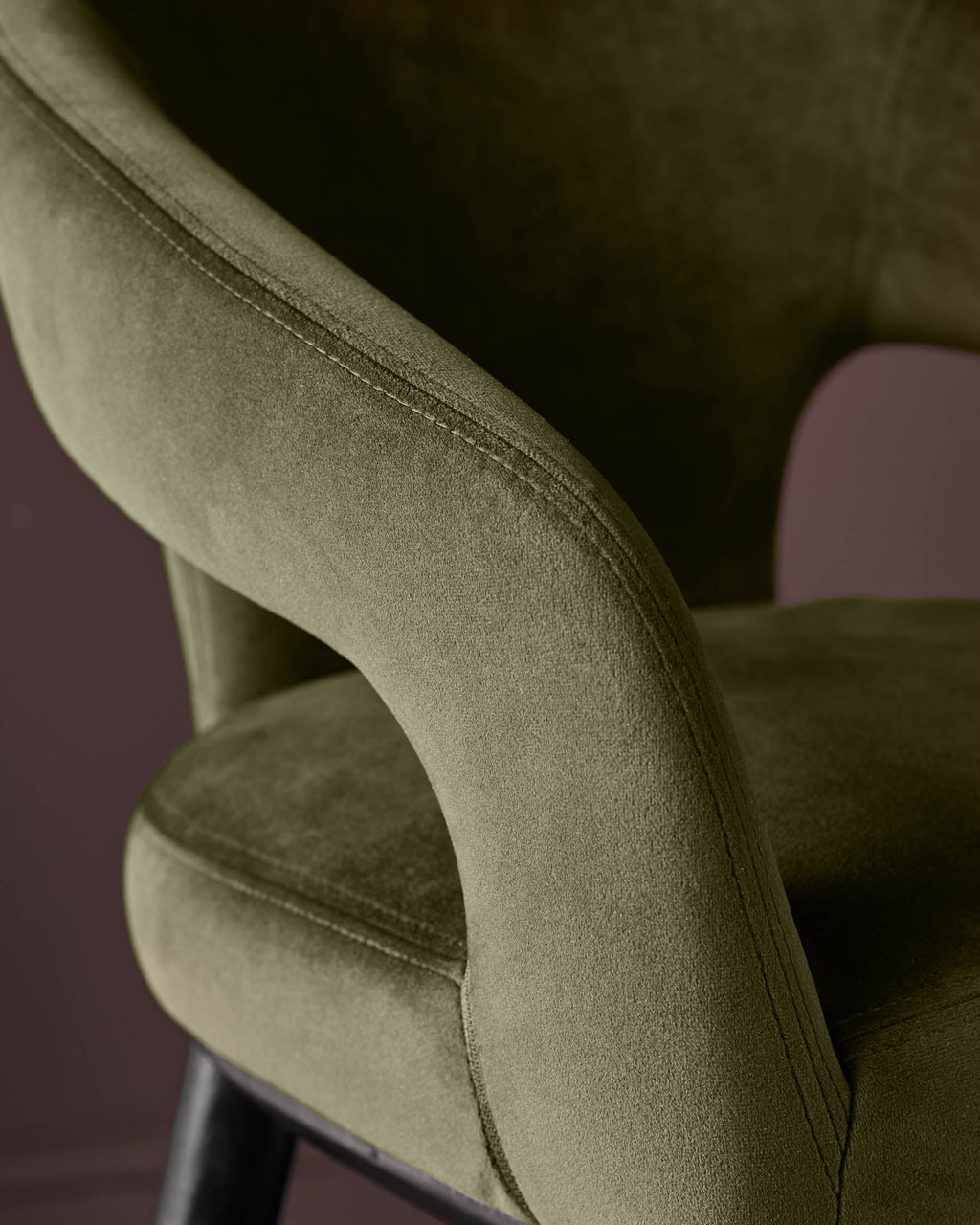 Tabouret de bar Heath en velours vert olive