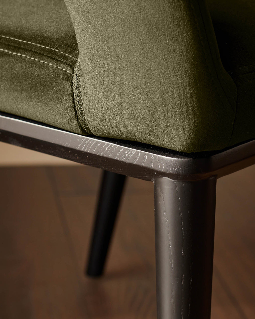 Chaise de salle à manger Heath en velours vert olive