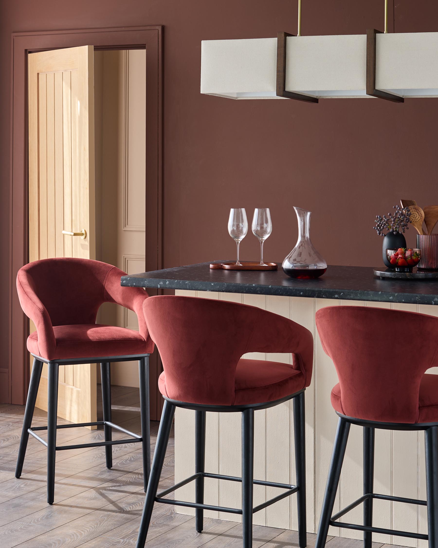 Tabouret de bar Heath en velours rouge caramel