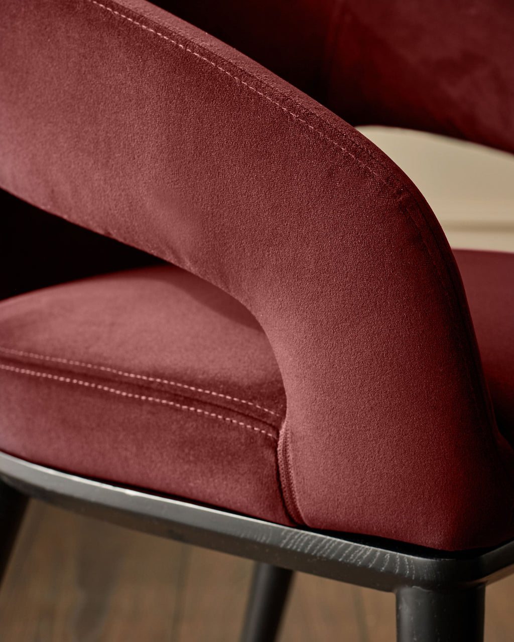 Chaise de salle à manger Heath en velours rouge caramel