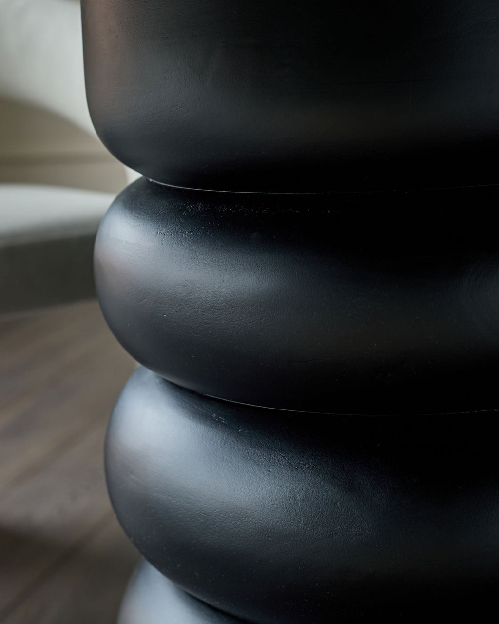 Table de salle à manger Hepworth en bois noir pour 8 personnes