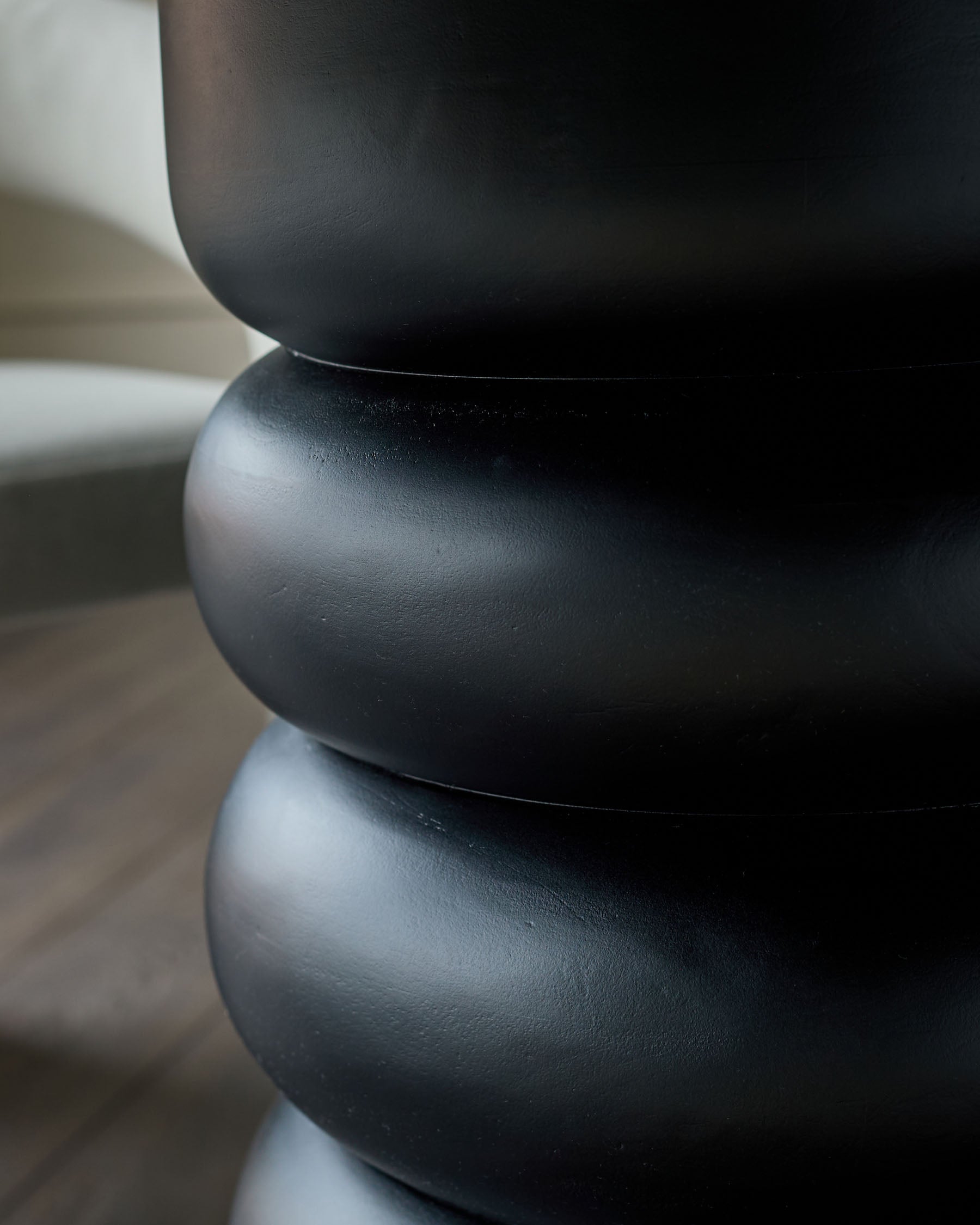 Table de salle à manger Hepworth en bois noir pour 8 personnes