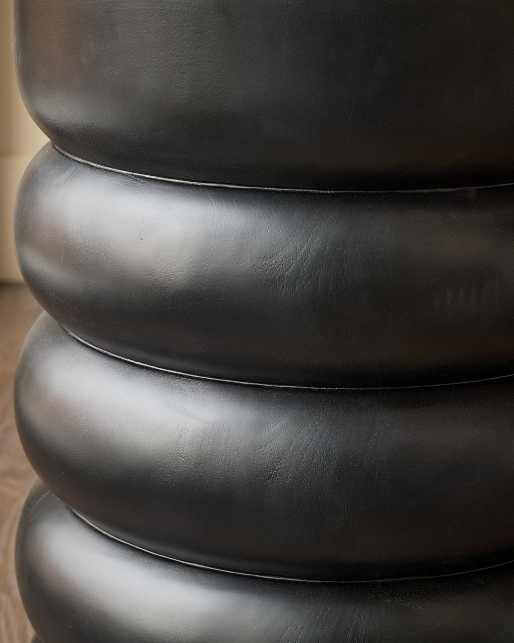 Table d'appoint Hepworth en bois noir