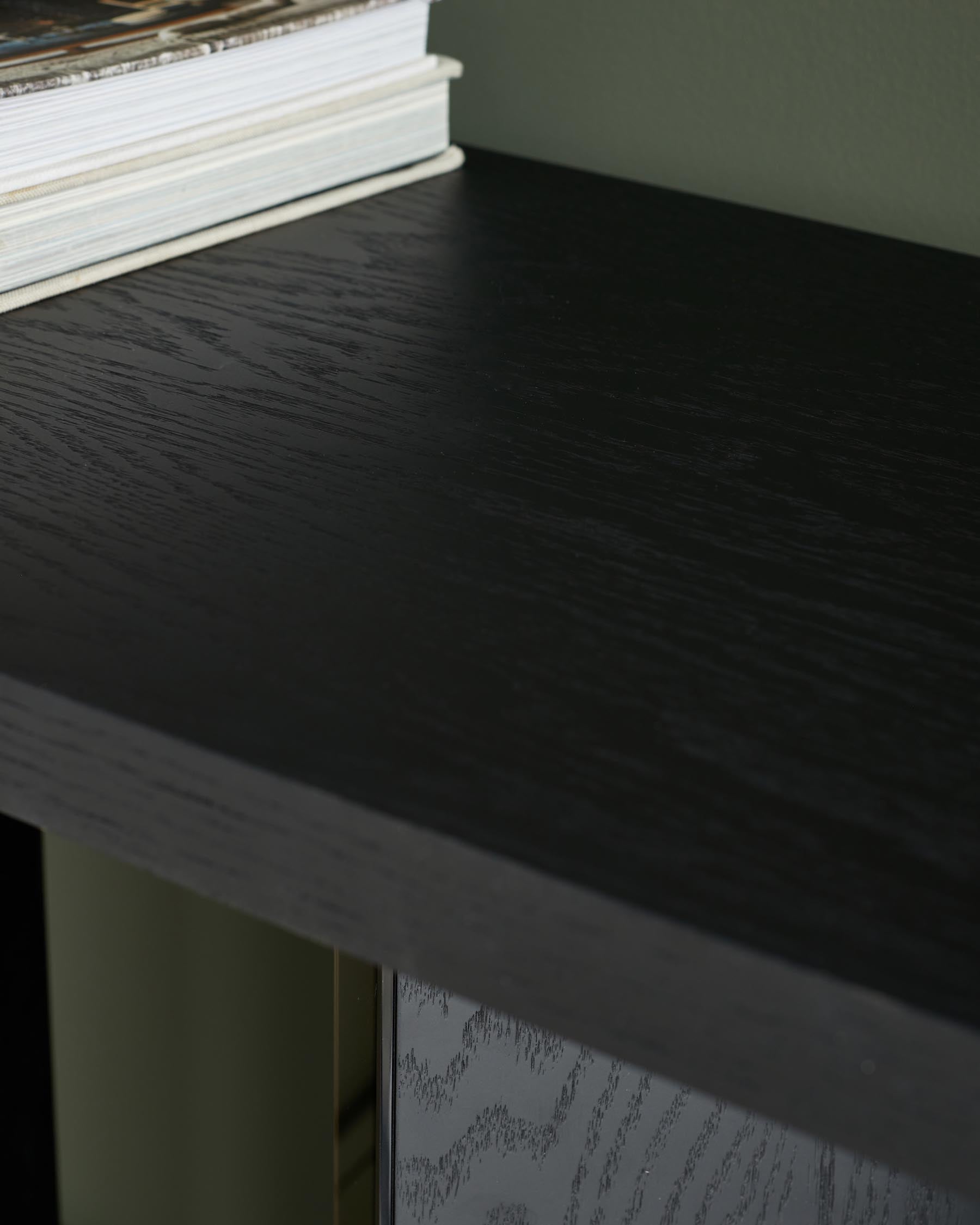 Table console en frêne noir de Hollande