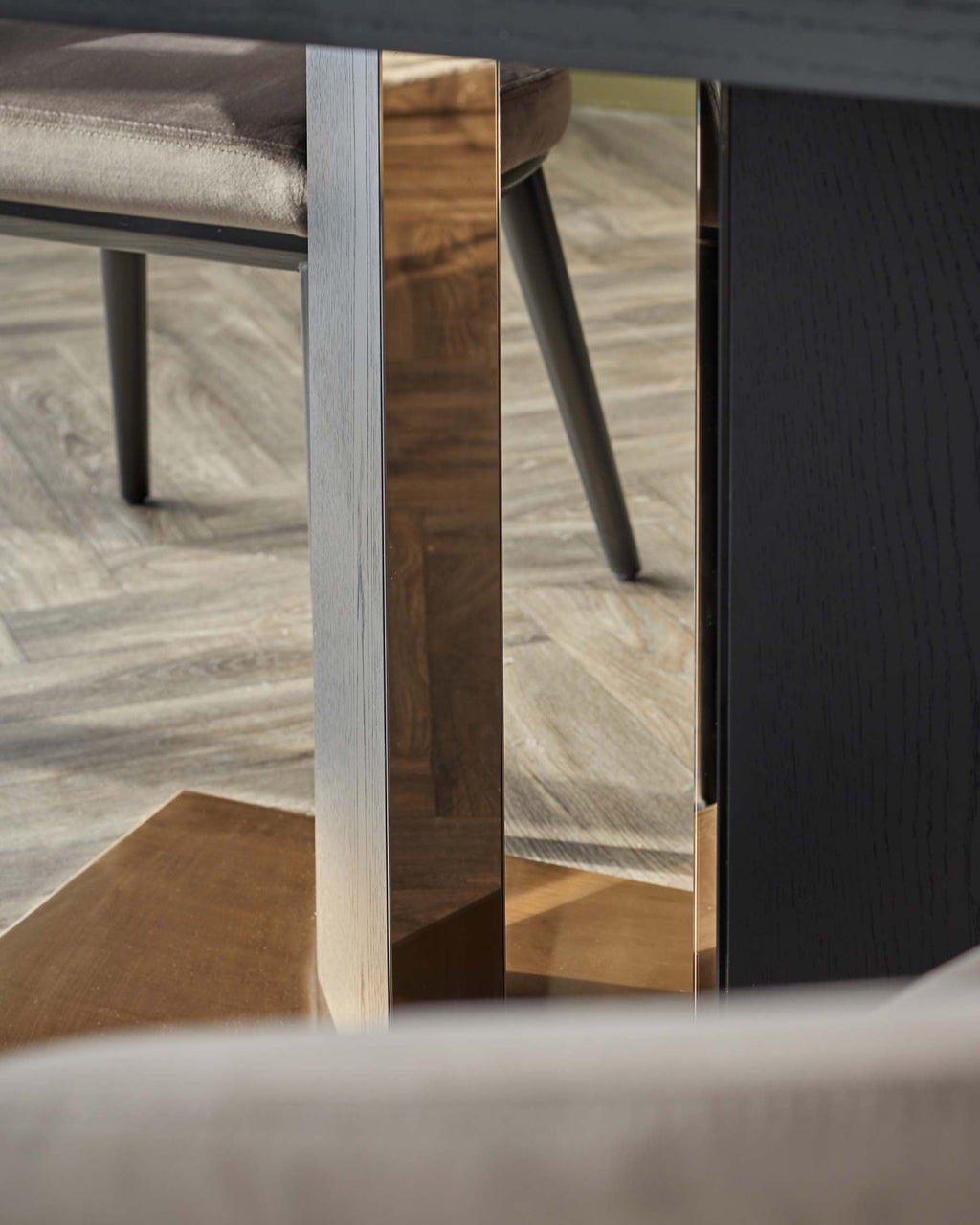 Table de salle à manger 6 places en frêne noir de Hollande