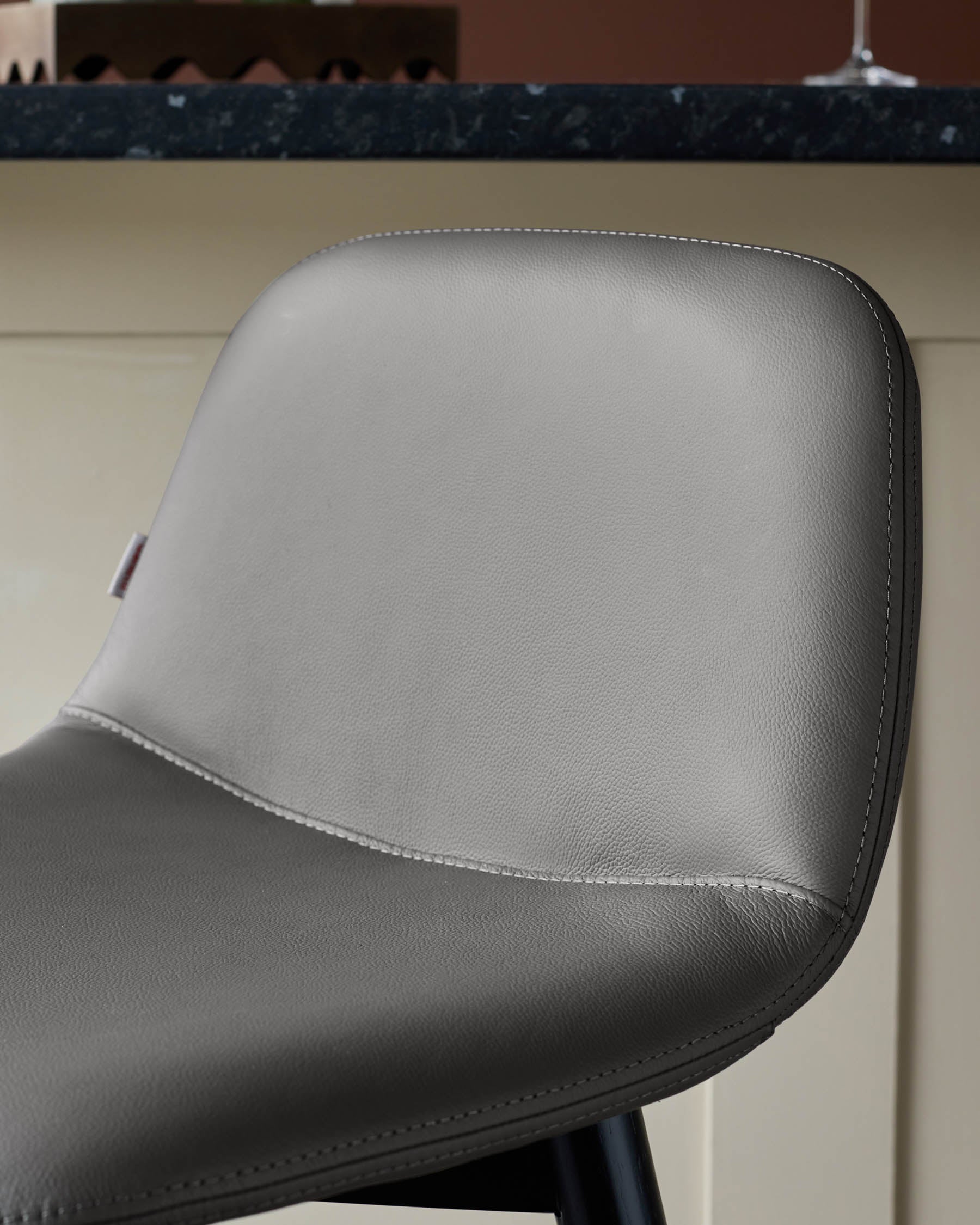 Tabouret de bar Hudson en cuir gris foncé