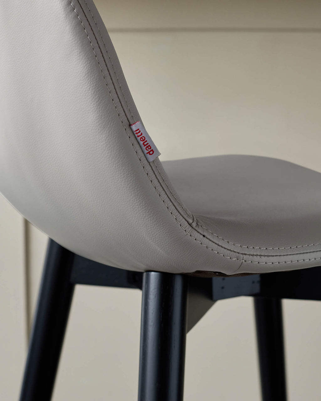 Tabouret de bar Hudson en cuir gris clair