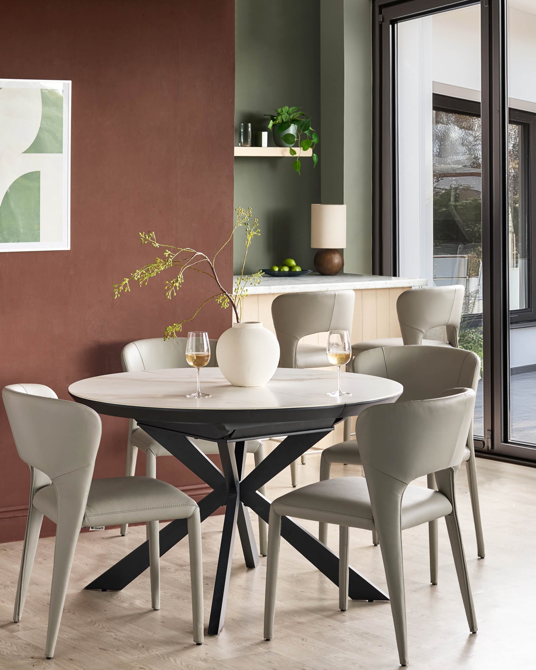 Chaise de salle à manger Jackson en cuir gris clair