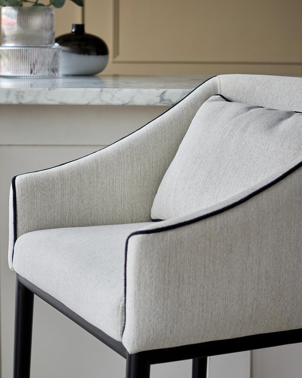 Tabouret de bar Julep en tissu bicolore ivoire