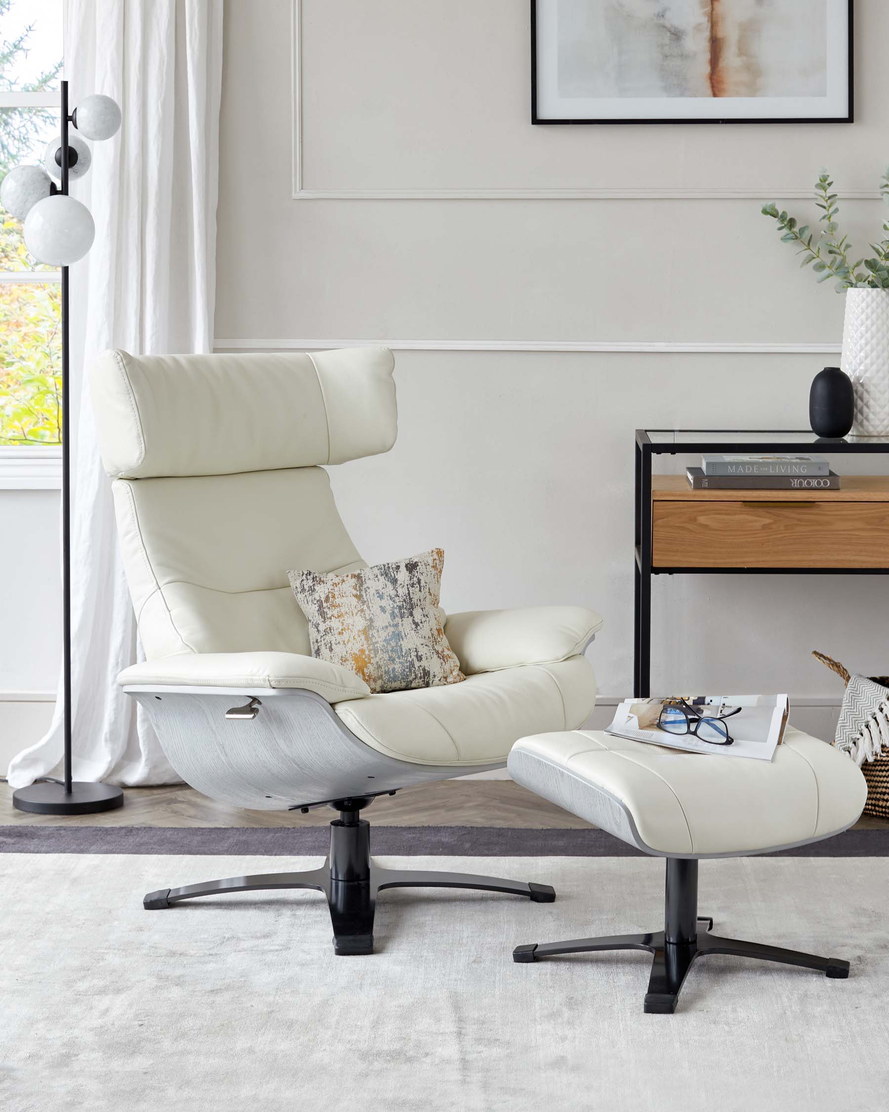 Fauteuil inclinable pivotant Karma en cuir blanc avec repose-pieds