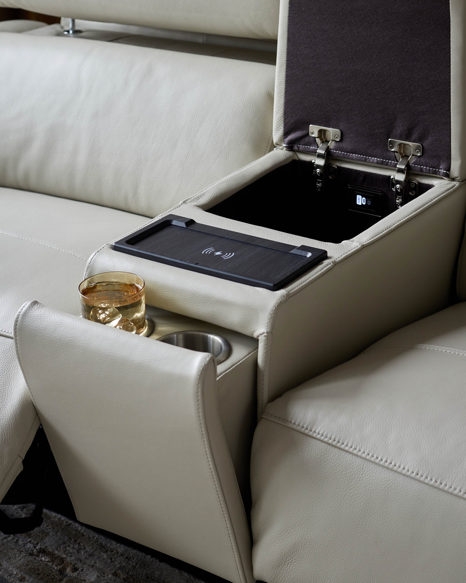 Canapé 3 places inclinable Kenzie en cuir gris naturel avec console