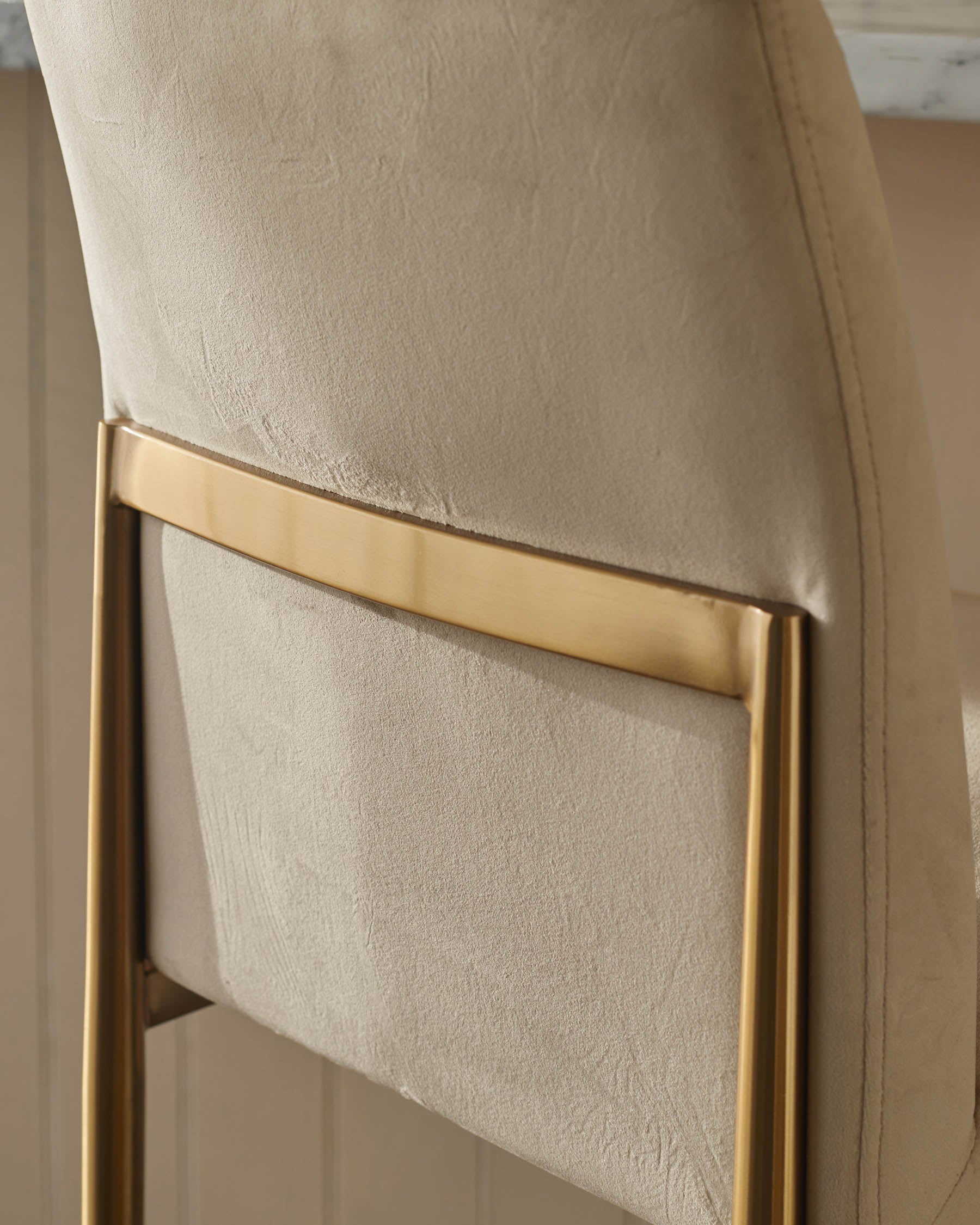 Tabouret de bar statique Keira Champagne Velvet et laiton