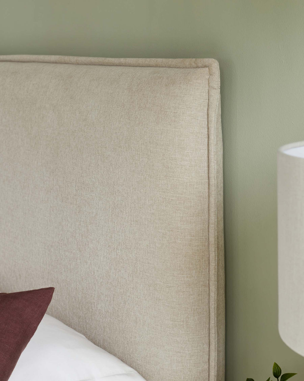 Lit coffre Kinsley en chenille naturelle, format king size