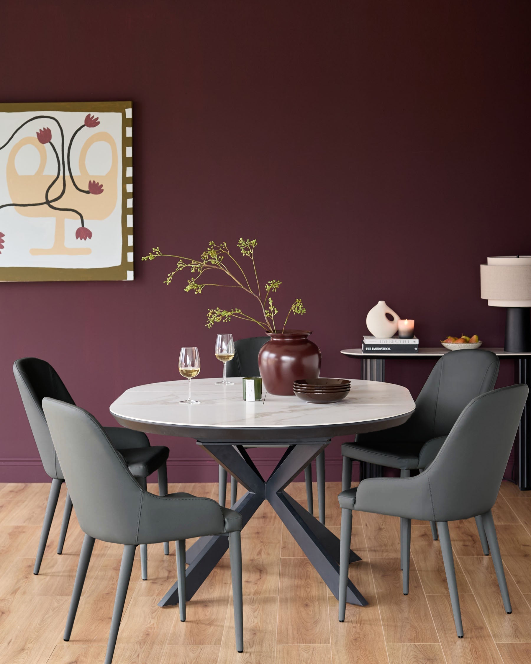 Chaise de salle à manger Kyro en similicuir gris foncé