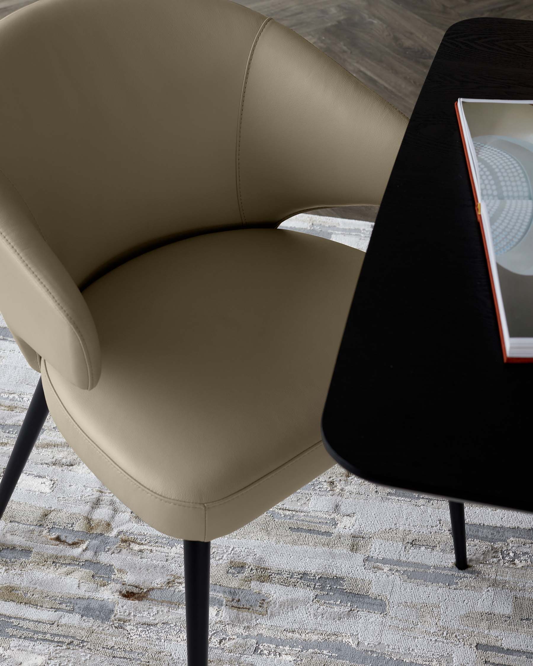 Chaise de salle à manger Landon en cuir naturel