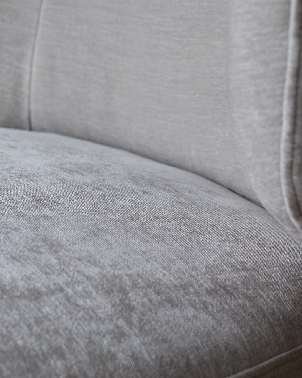 Fauteuil pivotant Landon en tissu gris clair