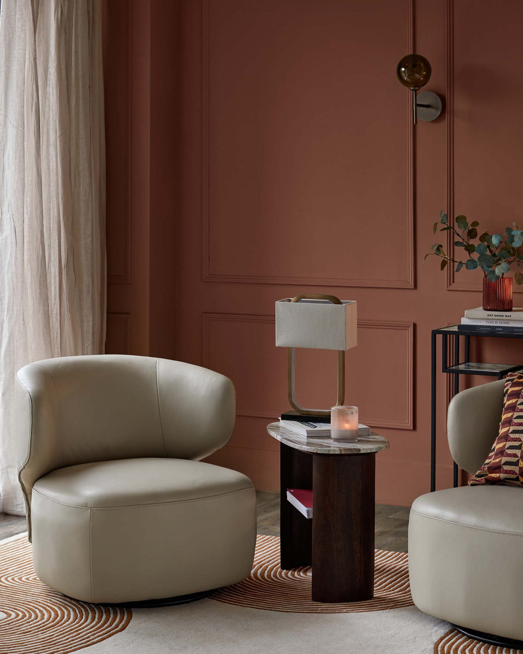 Fauteuil pivotant Landon en cuir gris naturel