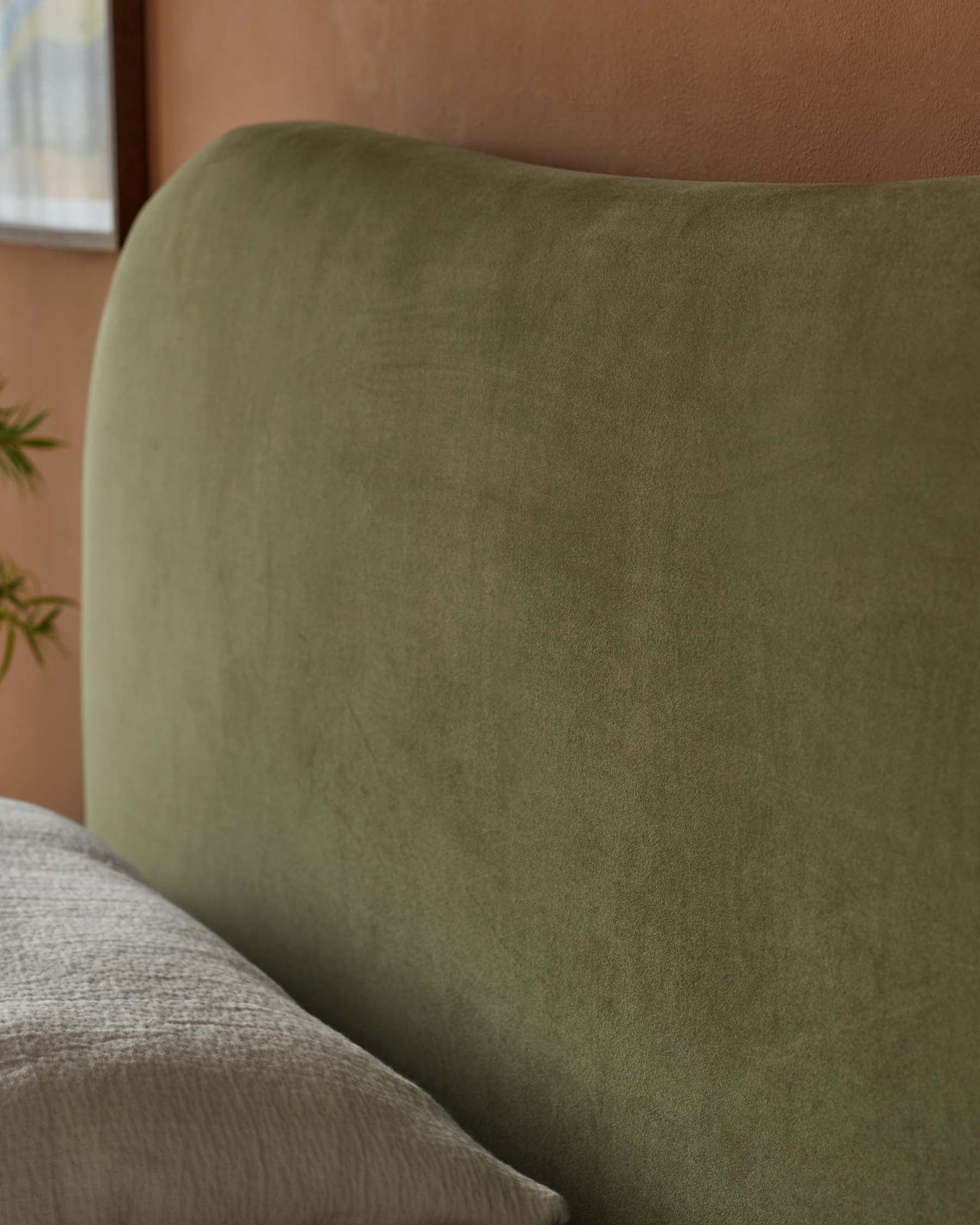 Lit coffre double Lani en velours vert olive